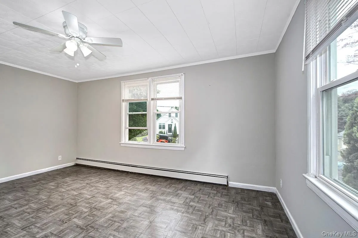 Nice Size Bedroom Nice Size Bedroom