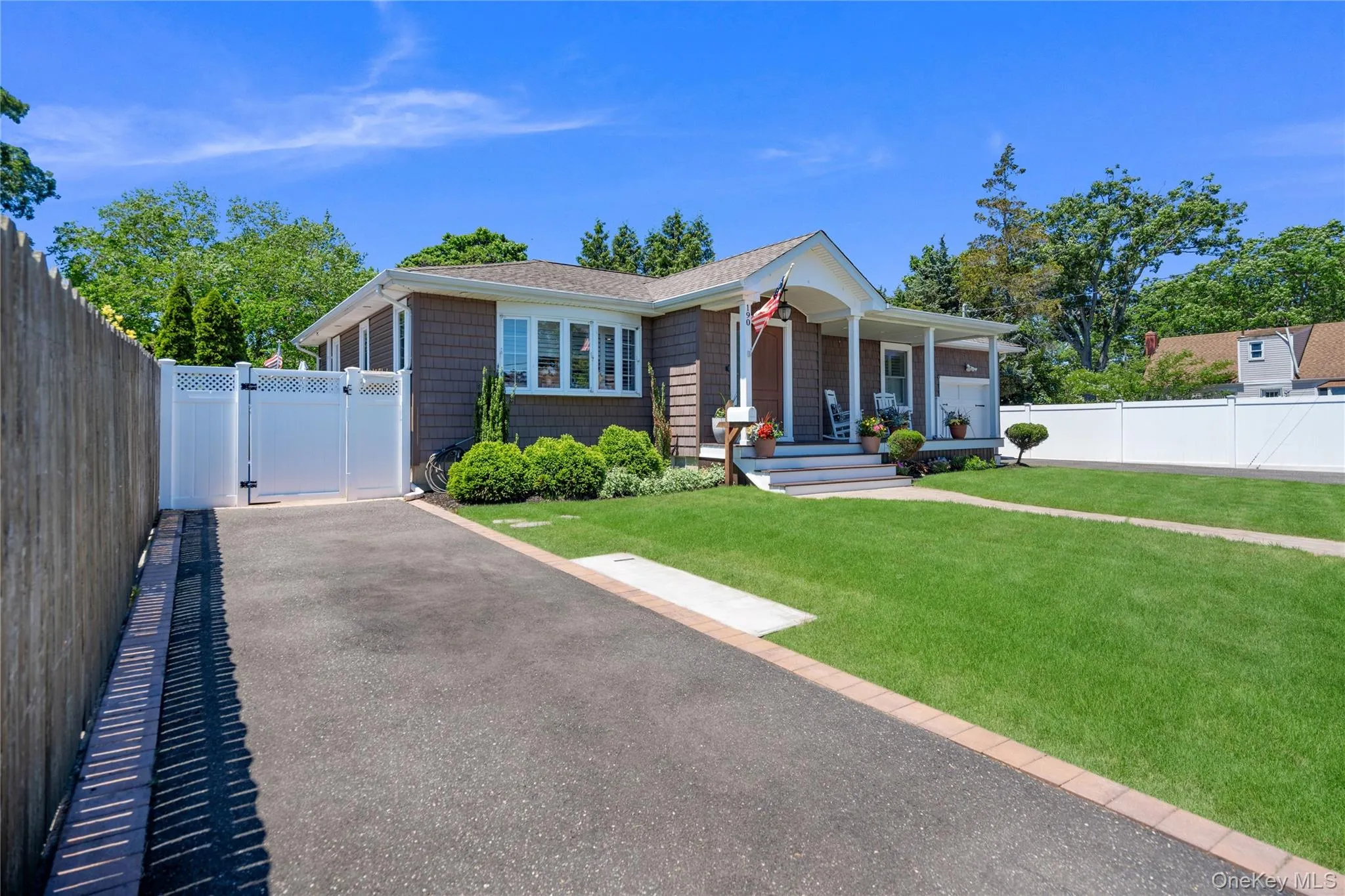 190 Sexton Road, West Babylon, NY, 3 Bedrooms Bedrooms, 6 Rooms Rooms,1 BathroomBathrooms,Residential,For Rent,Sexton,0,1008386 190 Sexton Road, West Babylon, NY, 3 Bedrooms Bedrooms, 6 Rooms Rooms,1 BathroomBathrooms,Residential,For Rent,Sexton,0,1008386