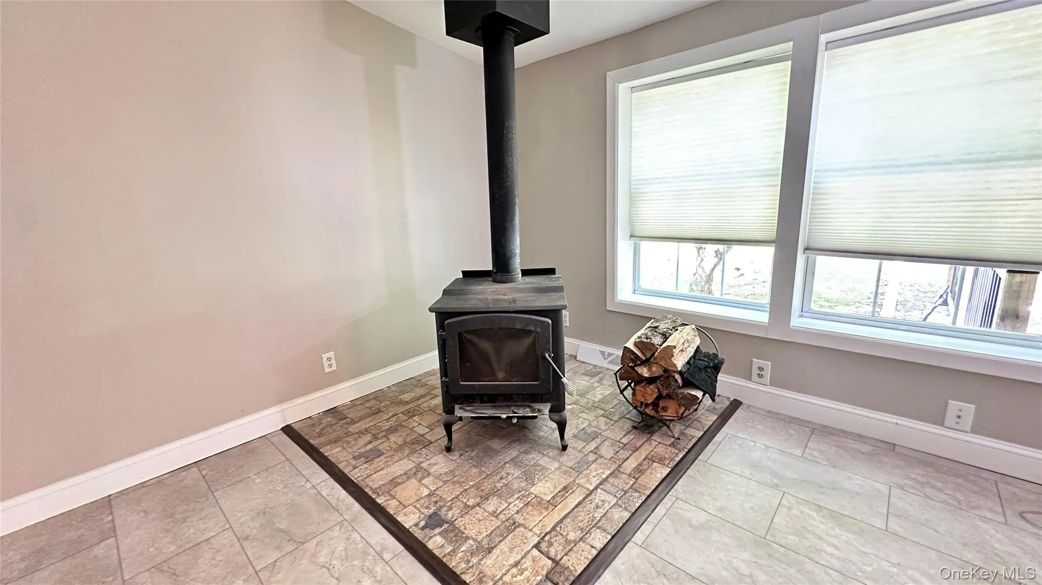 81 Lindholm Road, Fallsburg, NY, 4 Bedrooms Bedrooms, 6 Rooms Rooms,2 BathroomsBathrooms,Residential,For Rent,Lindholm,0,1008393 81 Lindholm Road, Fallsburg, NY, 4 Bedrooms Bedrooms, 6 Rooms Rooms,2 BathroomsBathrooms,Residential,For Rent,Lindholm,0,1008393