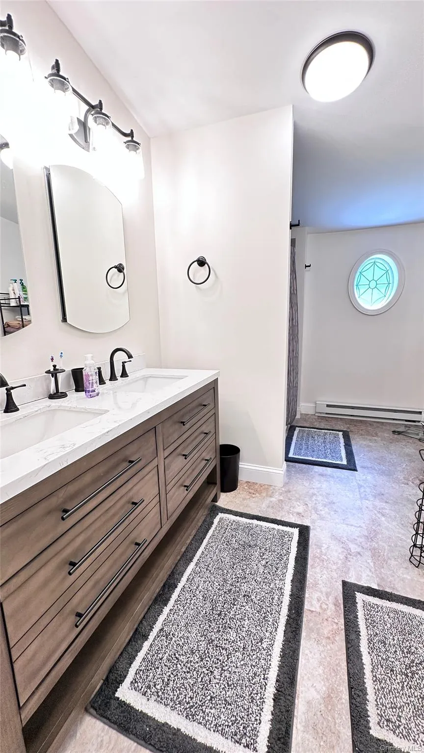 81 Lindholm Road, Fallsburg, NY, 4 Bedrooms Bedrooms, 6 Rooms Rooms,2 BathroomsBathrooms,Residential,For Rent,Lindholm,0,1008393 81 Lindholm Road, Fallsburg, NY, 4 Bedrooms Bedrooms, 6 Rooms Rooms,2 BathroomsBathrooms,Residential,For Rent,Lindholm,0,1008393