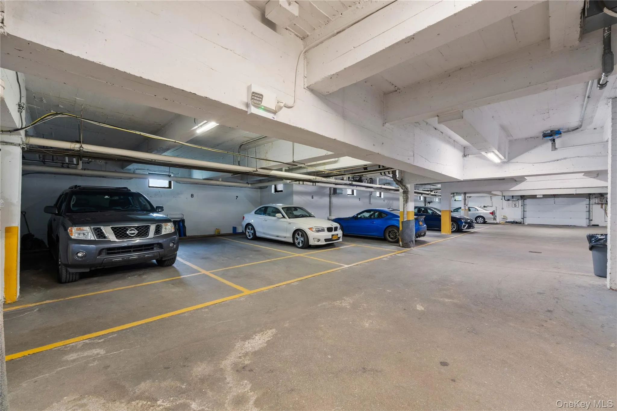 15 Canterbury, North Hempstead, NY, 1 Room Rooms,1 BathroomBathrooms,Residential,For Rent,Canterbury,0,1008394 15 Canterbury, North Hempstead, NY, 1 Room Rooms,1 BathroomBathrooms,Residential,For Rent,Canterbury,0,1008394