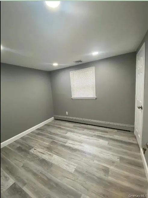 25 Newport Avenue, Brookhaven, NY, 4 Bedrooms Bedrooms, 8 Rooms Rooms,1 BathroomBathrooms,Residential Lease,For Rent,Newport,0,1008401 25 Newport Avenue, Brookhaven, NY, 4 Bedrooms Bedrooms, 8 Rooms Rooms,1 BathroomBathrooms,Residential Lease,For Rent,Newport,0,1008401