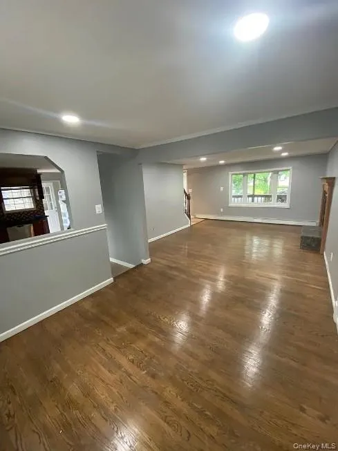 25 Newport Avenue, Brookhaven, NY, 4 Bedrooms Bedrooms, 8 Rooms Rooms,1 BathroomBathrooms,Residential Lease,For Rent,Newport,0,1008401 25 Newport Avenue, Brookhaven, NY, 4 Bedrooms Bedrooms, 8 Rooms Rooms,1 BathroomBathrooms,Residential Lease,For Rent,Newport,0,1008401