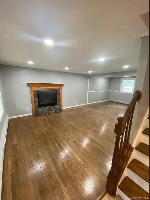 25 Newport Avenue, Brookhaven, NY, 4 Bedrooms Bedrooms, 8 Rooms Rooms,1 BathroomBathrooms,Residential Lease,For Rent,Newport,0,1008401 25 Newport Avenue, Brookhaven, NY, 4 Bedrooms Bedrooms, 8 Rooms Rooms,1 BathroomBathrooms,Residential Lease,For Rent,Newport,0,1008401