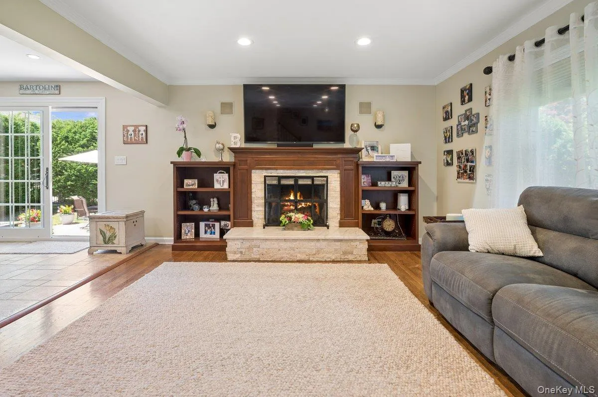 3 Carolyn Place, Eastchester, NY, 3 Bedrooms Bedrooms, 7 Rooms Rooms,3 BathroomsBathrooms,Residential,For Rent,Carolyn,0,1008404 3 Carolyn Place, Eastchester, NY, 3 Bedrooms Bedrooms, 7 Rooms Rooms,3 BathroomsBathrooms,Residential,For Rent,Carolyn,0,1008404