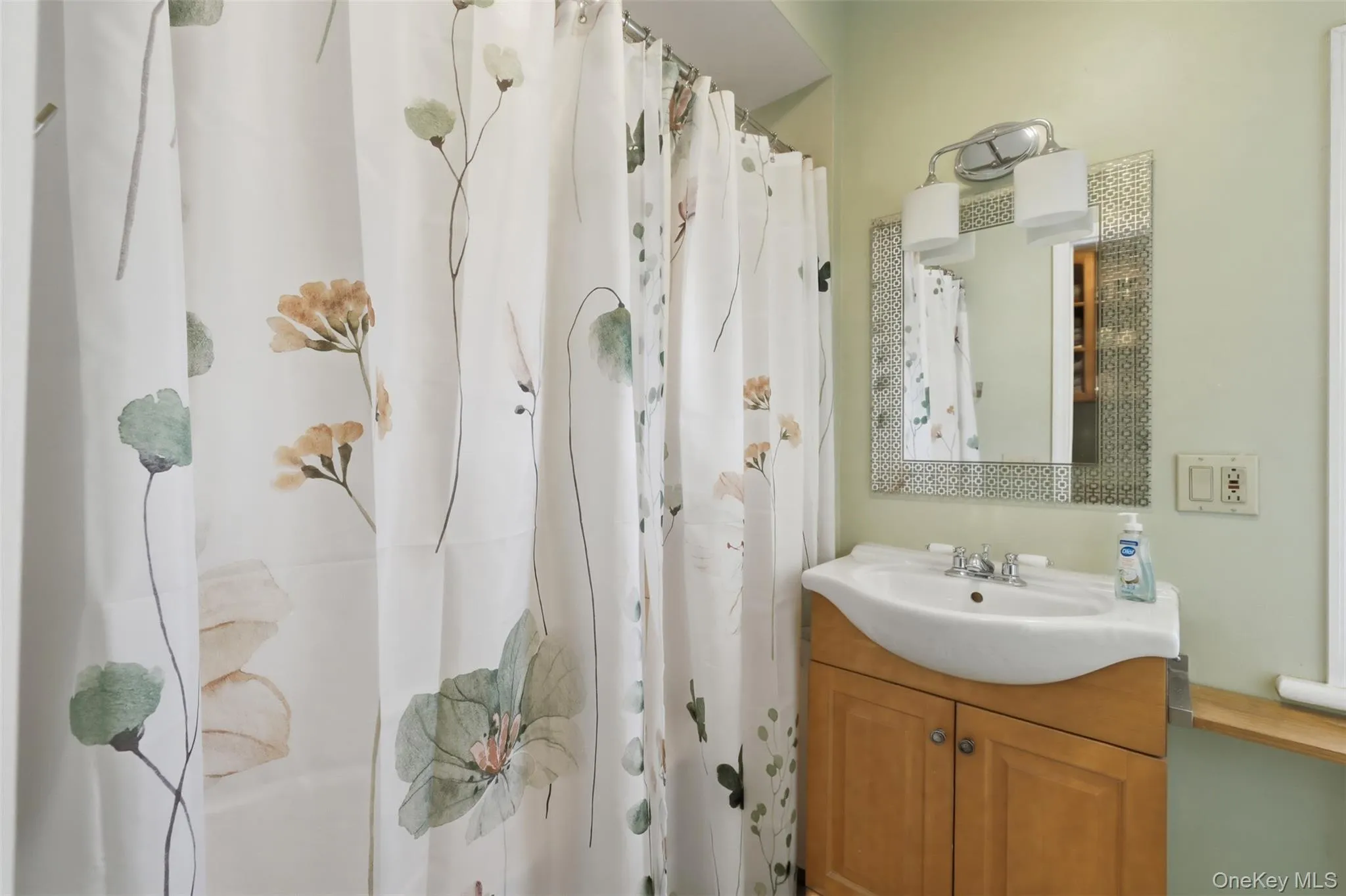 Full bath main house Full bath main house