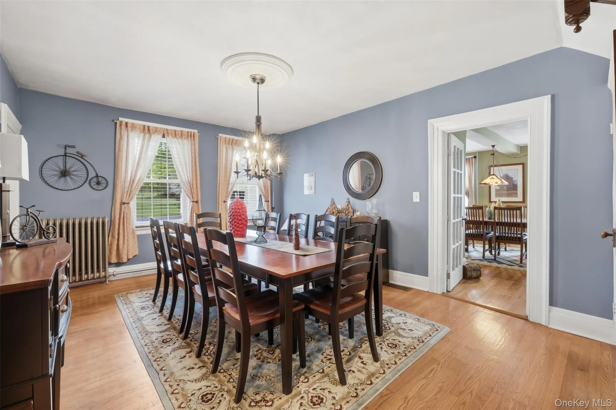 Formal dining room with built in bar and wine cooler Formal dining room with built in bar and wine cooler