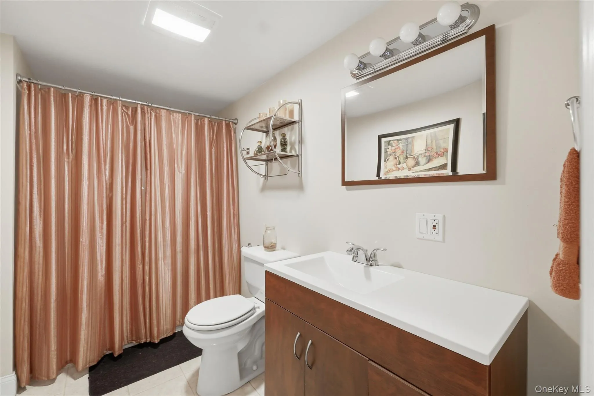 Apartment Bathroom Apartment Bathroom