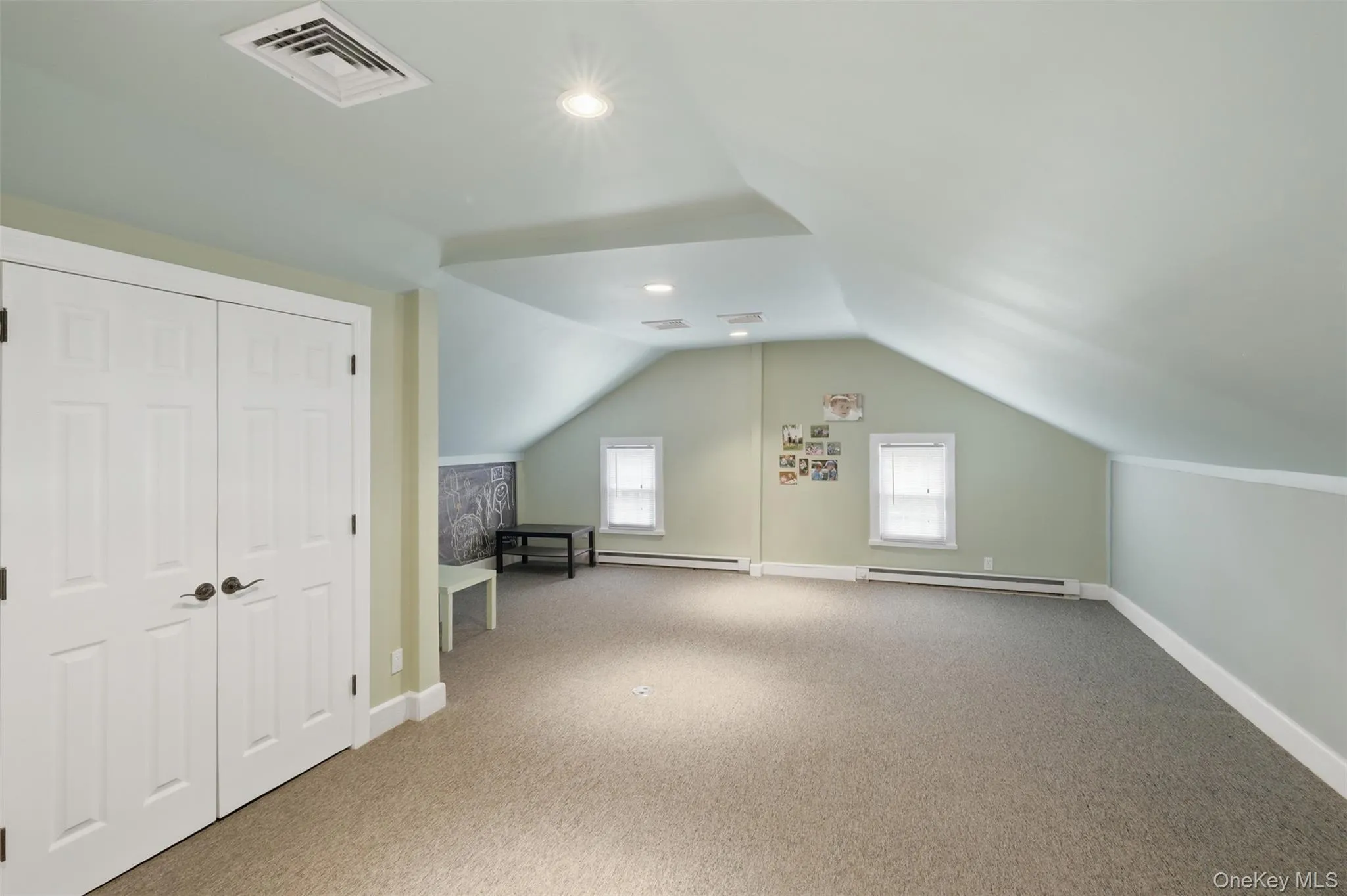 Bedroom/Playroom Bedroom/Playroom