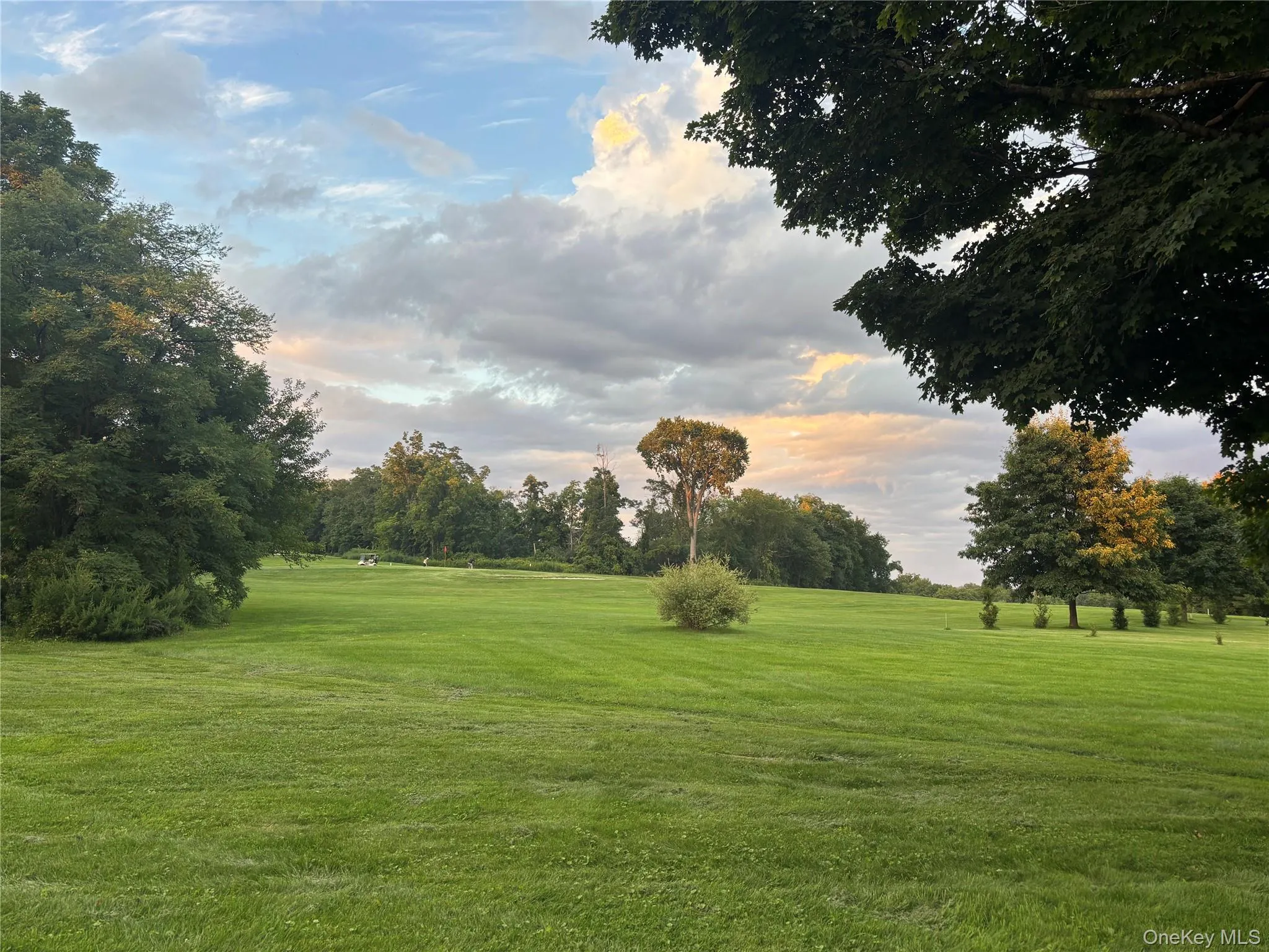 Golf Course Views! Golf Course Views!