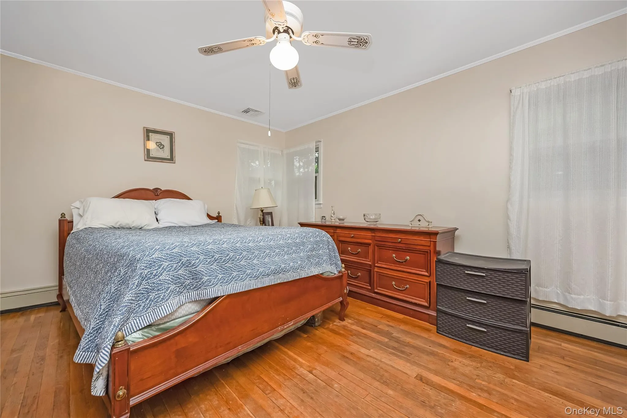 46-06th 247 Street, New York, NY, 3 Bedrooms Bedrooms, 6 Rooms Rooms,1 BathroomBathrooms,Residential,For Rent,247,0,1008408 46-06th 247 Street, New York, NY, 3 Bedrooms Bedrooms, 6 Rooms Rooms,1 BathroomBathrooms,Residential,For Rent,247,0,1008408