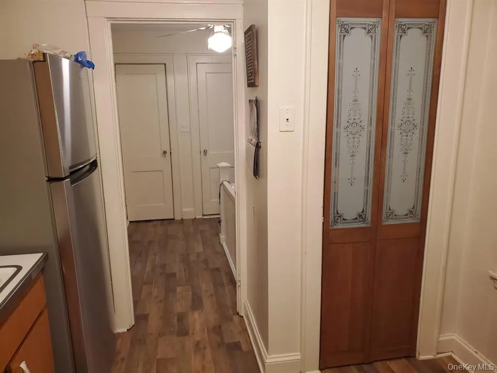 202 Park Avenue, North Hempstead, NY, 1 Bedroom Bedrooms, 3 Rooms Rooms,1 BathroomBathrooms,Residential Lease,For Rent,Park,0,1008409 202 Park Avenue, North Hempstead, NY, 1 Bedroom Bedrooms, 3 Rooms Rooms,1 BathroomBathrooms,Residential Lease,For Rent,Park,0,1008409