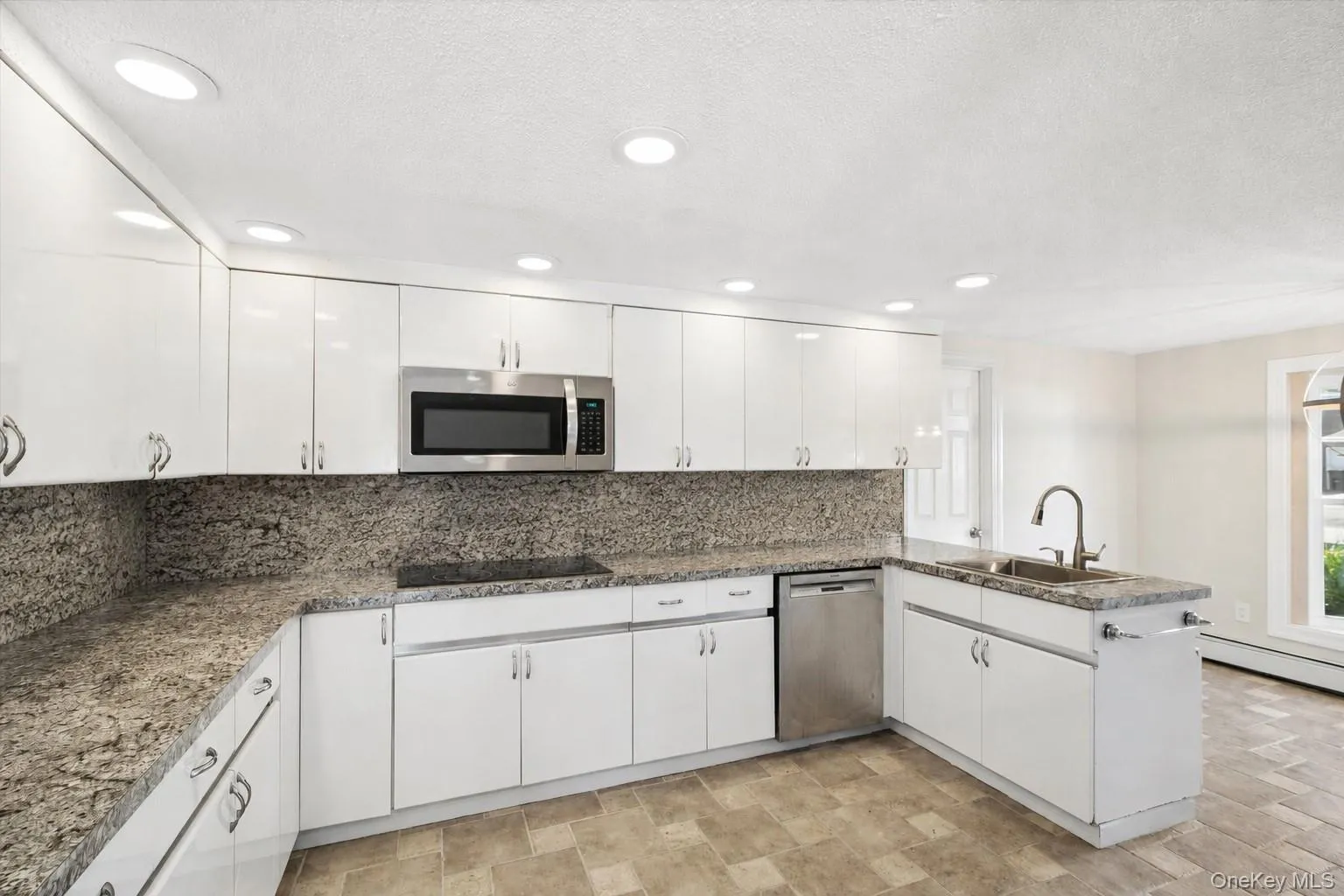 5 Grendon Lane, Brookhaven, NY, 5 Bedrooms Bedrooms, 11 Rooms Rooms,5 BathroomsBathrooms,Residential,For Rent,Grendon,0,1008410 5 Grendon Lane, Brookhaven, NY, 5 Bedrooms Bedrooms, 11 Rooms Rooms,5 BathroomsBathrooms,Residential,For Rent,Grendon,0,1008410