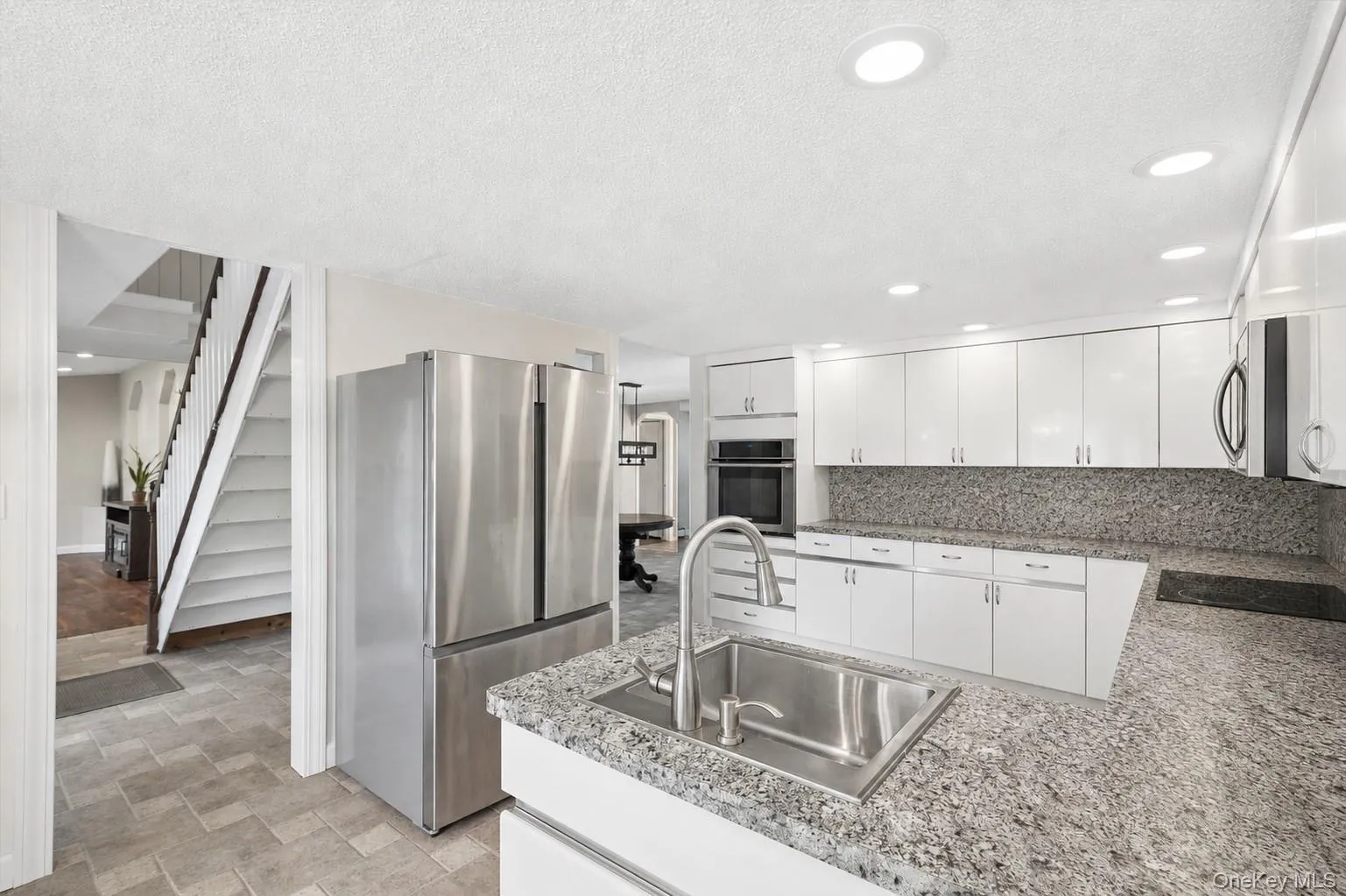 5 Grendon Lane, Brookhaven, NY, 5 Bedrooms Bedrooms, 11 Rooms Rooms,5 BathroomsBathrooms,Residential,For Rent,Grendon,0,1008410 5 Grendon Lane, Brookhaven, NY, 5 Bedrooms Bedrooms, 11 Rooms Rooms,5 BathroomsBathrooms,Residential,For Rent,Grendon,0,1008410