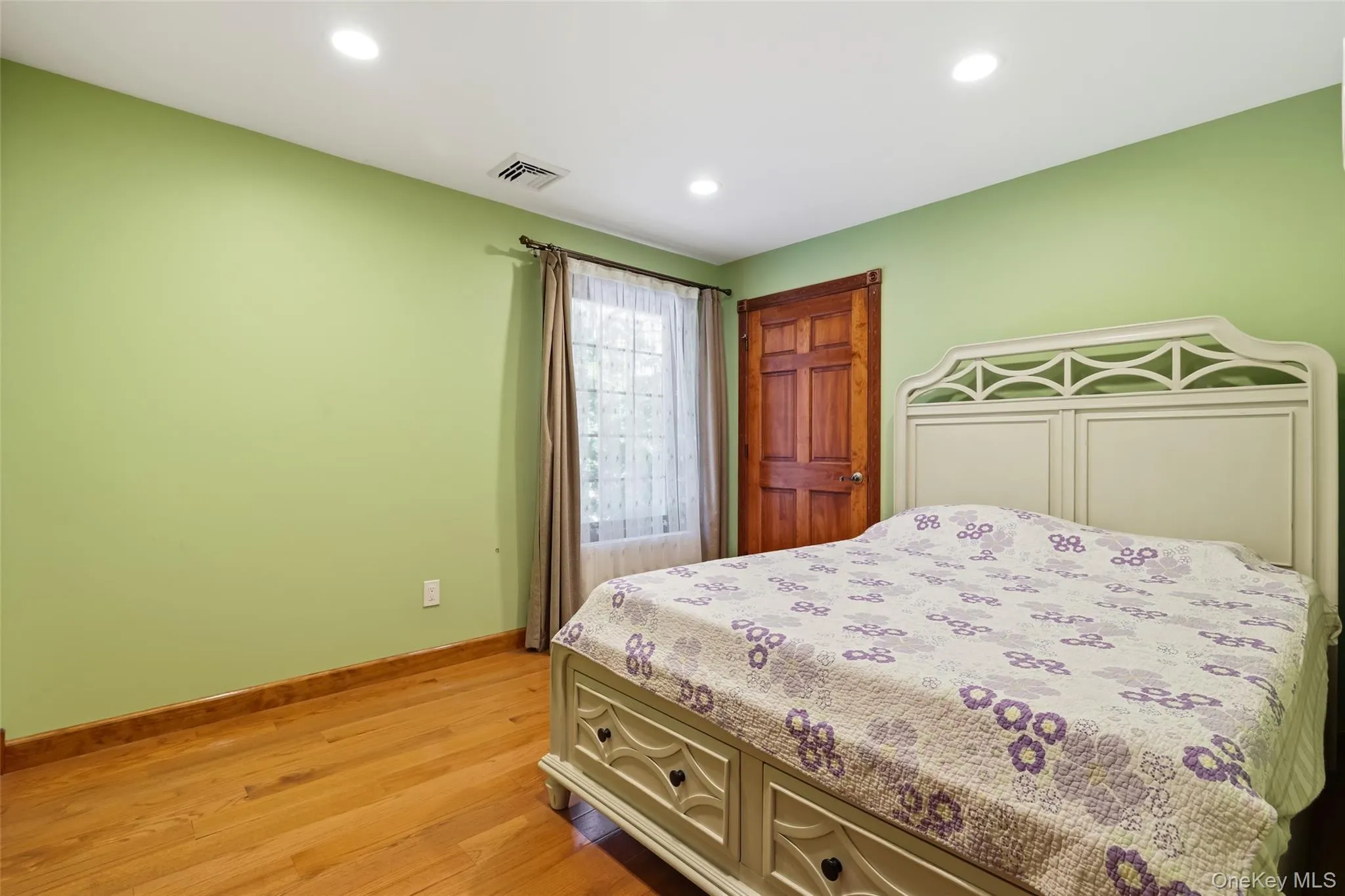 225 Old Willets Path, Smithtown, NY, 4 Bedrooms Bedrooms, 10 Rooms Rooms,2 BathroomsBathrooms,Residential,For Rent,Old Willets,0,1008414 225 Old Willets Path, Smithtown, NY, 4 Bedrooms Bedrooms, 10 Rooms Rooms,2 BathroomsBathrooms,Residential,For Rent,Old Willets,0,1008414