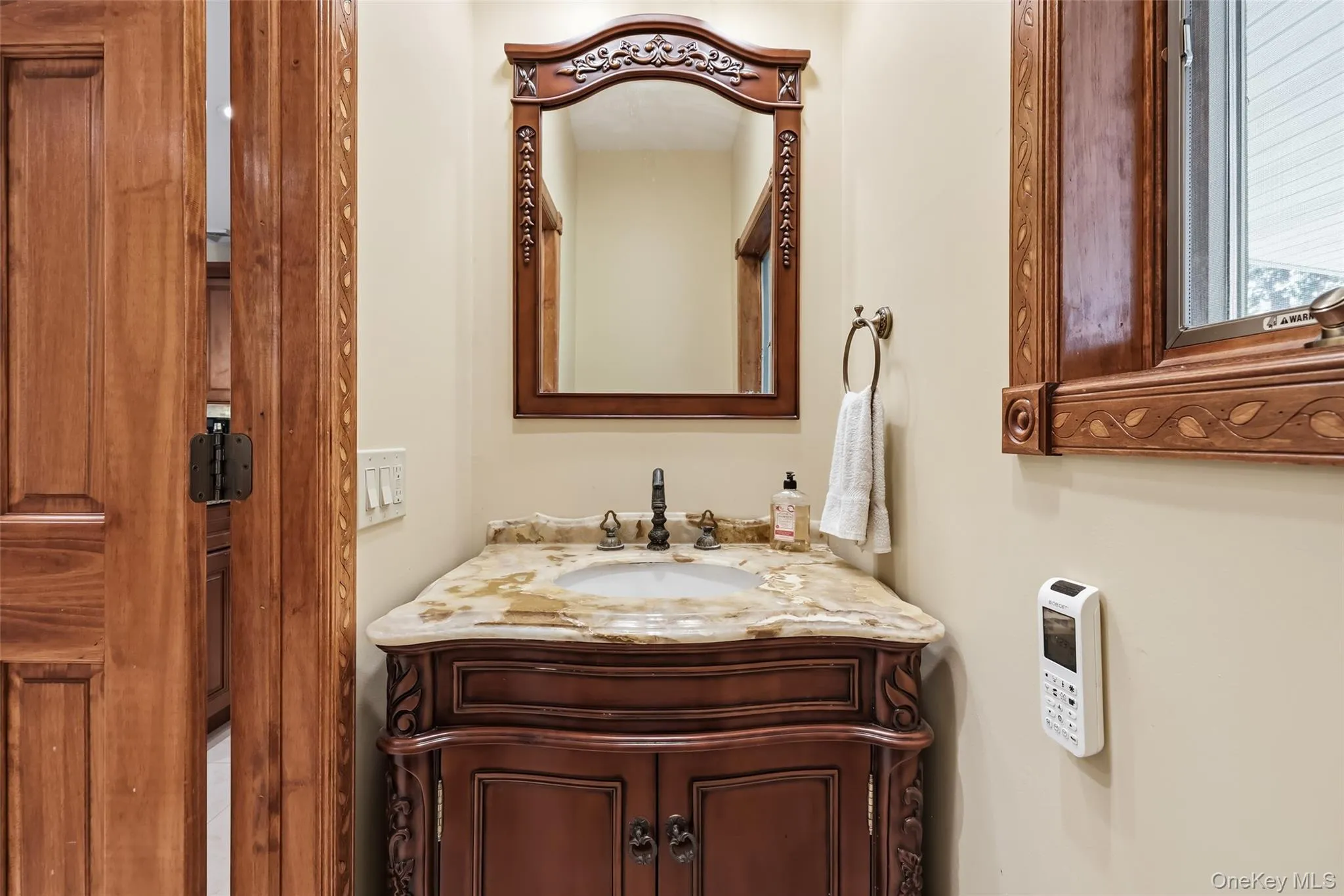 225 Old Willets Path, Smithtown, NY, 4 Bedrooms Bedrooms, 10 Rooms Rooms,2 BathroomsBathrooms,Residential,For Rent,Old Willets,0,1008414 225 Old Willets Path, Smithtown, NY, 4 Bedrooms Bedrooms, 10 Rooms Rooms,2 BathroomsBathrooms,Residential,For Rent,Old Willets,0,1008414