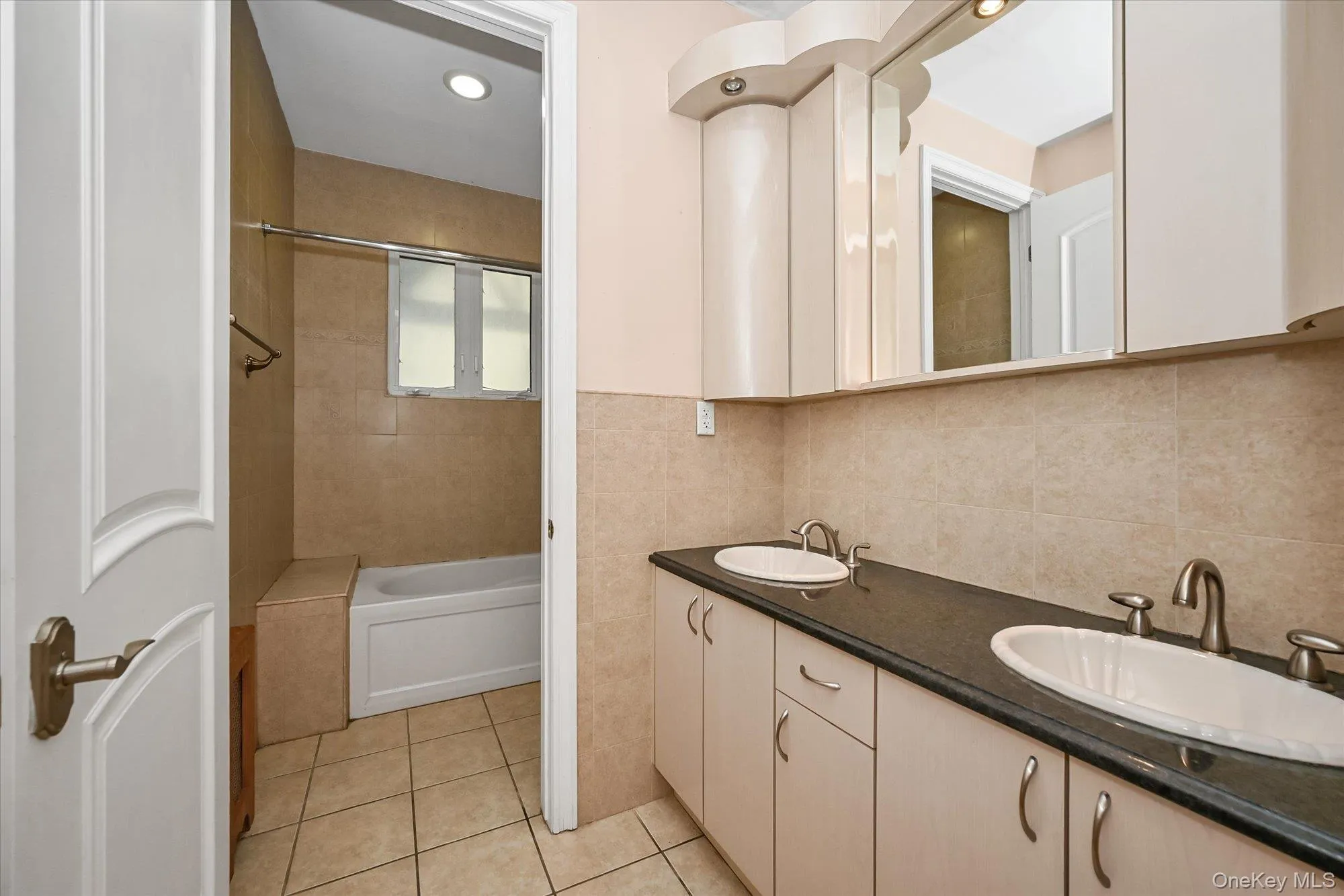 77-16 Kew Forest Lane, New York, NY, 4 Bedrooms Bedrooms, 15 Rooms Rooms,3 BathroomsBathrooms,Residential Lease,For Rent,Kew Forest,0,1008415 77-16 Kew Forest Lane, New York, NY, 4 Bedrooms Bedrooms, 15 Rooms Rooms,3 BathroomsBathrooms,Residential Lease,For Rent,Kew Forest,0,1008415