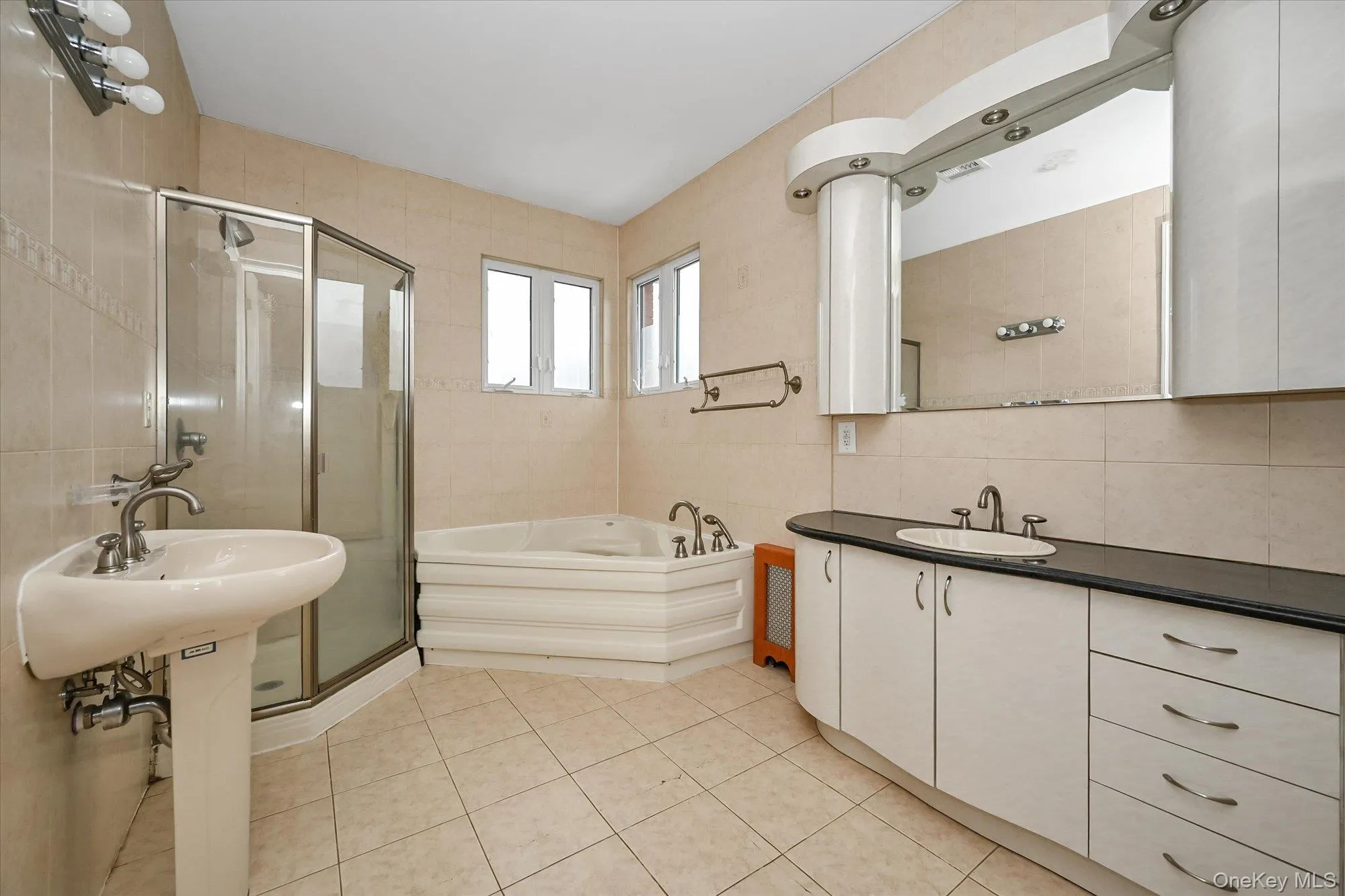 77-16 Kew Forest Lane, New York, NY, 4 Bedrooms Bedrooms, 15 Rooms Rooms,3 BathroomsBathrooms,Residential Lease,For Rent,Kew Forest,0,1008415 77-16 Kew Forest Lane, New York, NY, 4 Bedrooms Bedrooms, 15 Rooms Rooms,3 BathroomsBathrooms,Residential Lease,For Rent,Kew Forest,0,1008415