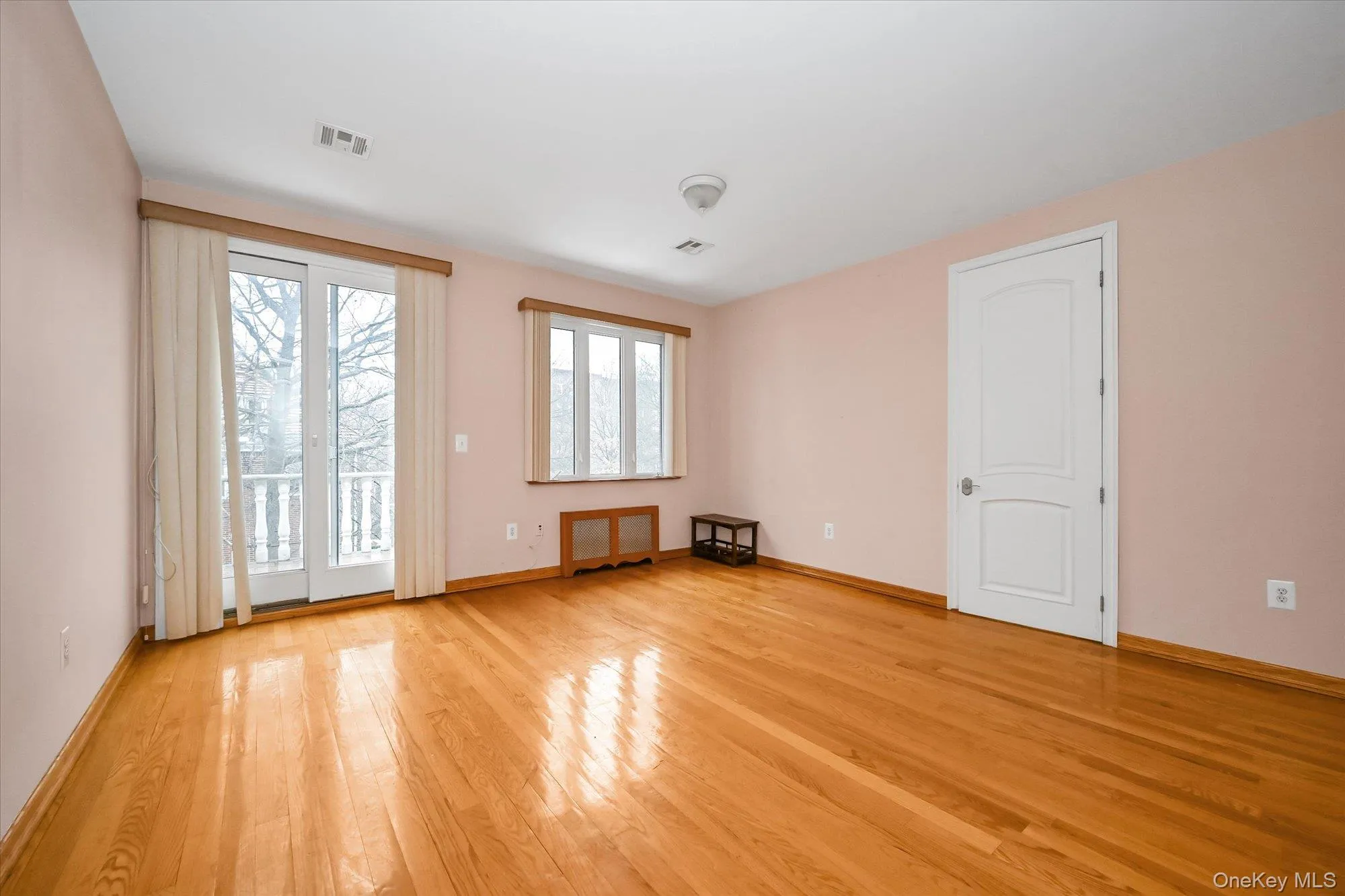 77-16 Kew Forest Lane, New York, NY, 4 Bedrooms Bedrooms, 15 Rooms Rooms,3 BathroomsBathrooms,Residential Lease,For Rent,Kew Forest,0,1008415 77-16 Kew Forest Lane, New York, NY, 4 Bedrooms Bedrooms, 15 Rooms Rooms,3 BathroomsBathrooms,Residential Lease,For Rent,Kew Forest,0,1008415