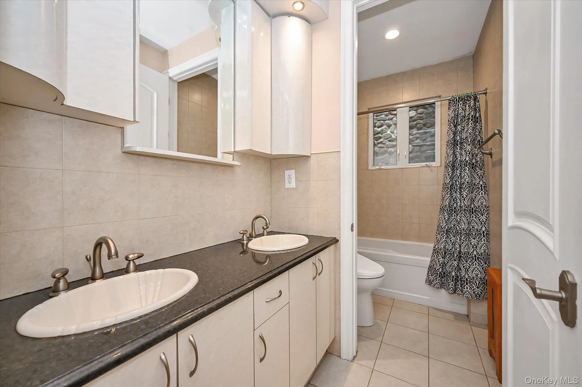 77-16 Kew Forest Lane, New York, NY, 4 Bedrooms Bedrooms, 15 Rooms Rooms,3 BathroomsBathrooms,Residential Lease,For Rent,Kew Forest,0,1008415 77-16 Kew Forest Lane, New York, NY, 4 Bedrooms Bedrooms, 15 Rooms Rooms,3 BathroomsBathrooms,Residential Lease,For Rent,Kew Forest,0,1008415