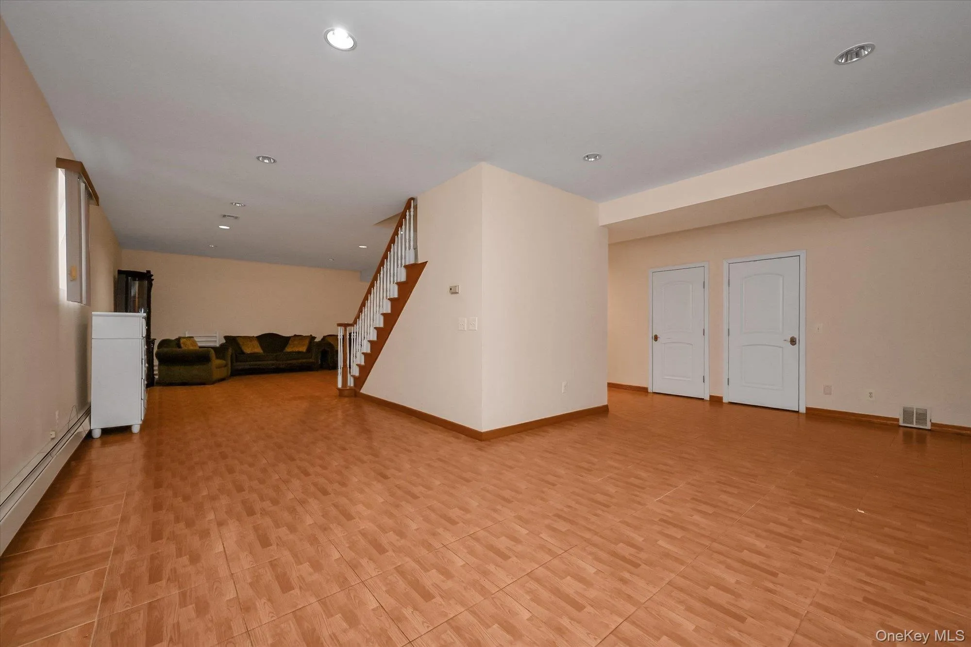 77-16 Kew Forest Lane, New York, NY, 4 Bedrooms Bedrooms, 15 Rooms Rooms,3 BathroomsBathrooms,Residential Lease,For Rent,Kew Forest,0,1008415 77-16 Kew Forest Lane, New York, NY, 4 Bedrooms Bedrooms, 15 Rooms Rooms,3 BathroomsBathrooms,Residential Lease,For Rent,Kew Forest,0,1008415