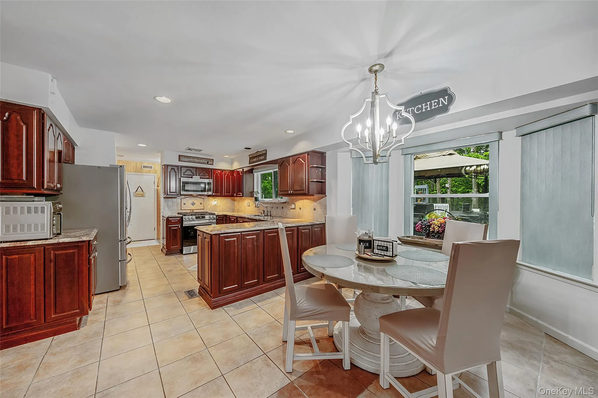 2 Barbara Anne Street, Brookhaven, NY, 4 Bedrooms Bedrooms, 8 Rooms Rooms,2 BathroomsBathrooms,Residential,For Rent,Barbara Anne,0,1008416 2 Barbara Anne Street, Brookhaven, NY, 4 Bedrooms Bedrooms, 8 Rooms Rooms,2 BathroomsBathrooms,Residential,For Rent,Barbara Anne,0,1008416