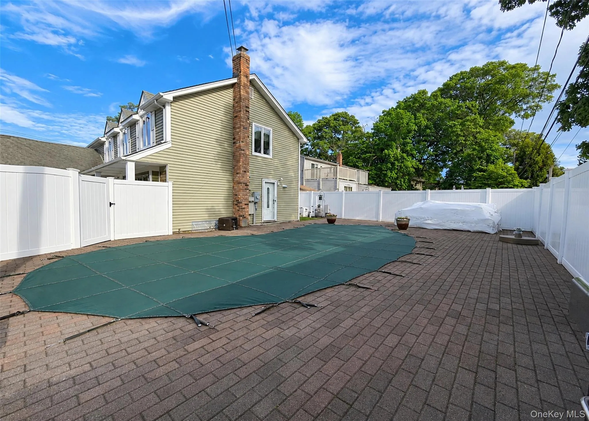 2 Sussex Lane, Brookhaven, NY, 4 Bedrooms Bedrooms, 7 Rooms Rooms,2 BathroomsBathrooms,Residential,For Rent,Sussex,0,1008418 2 Sussex Lane, Brookhaven, NY, 4 Bedrooms Bedrooms, 7 Rooms Rooms,2 BathroomsBathrooms,Residential,For Rent,Sussex,0,1008418