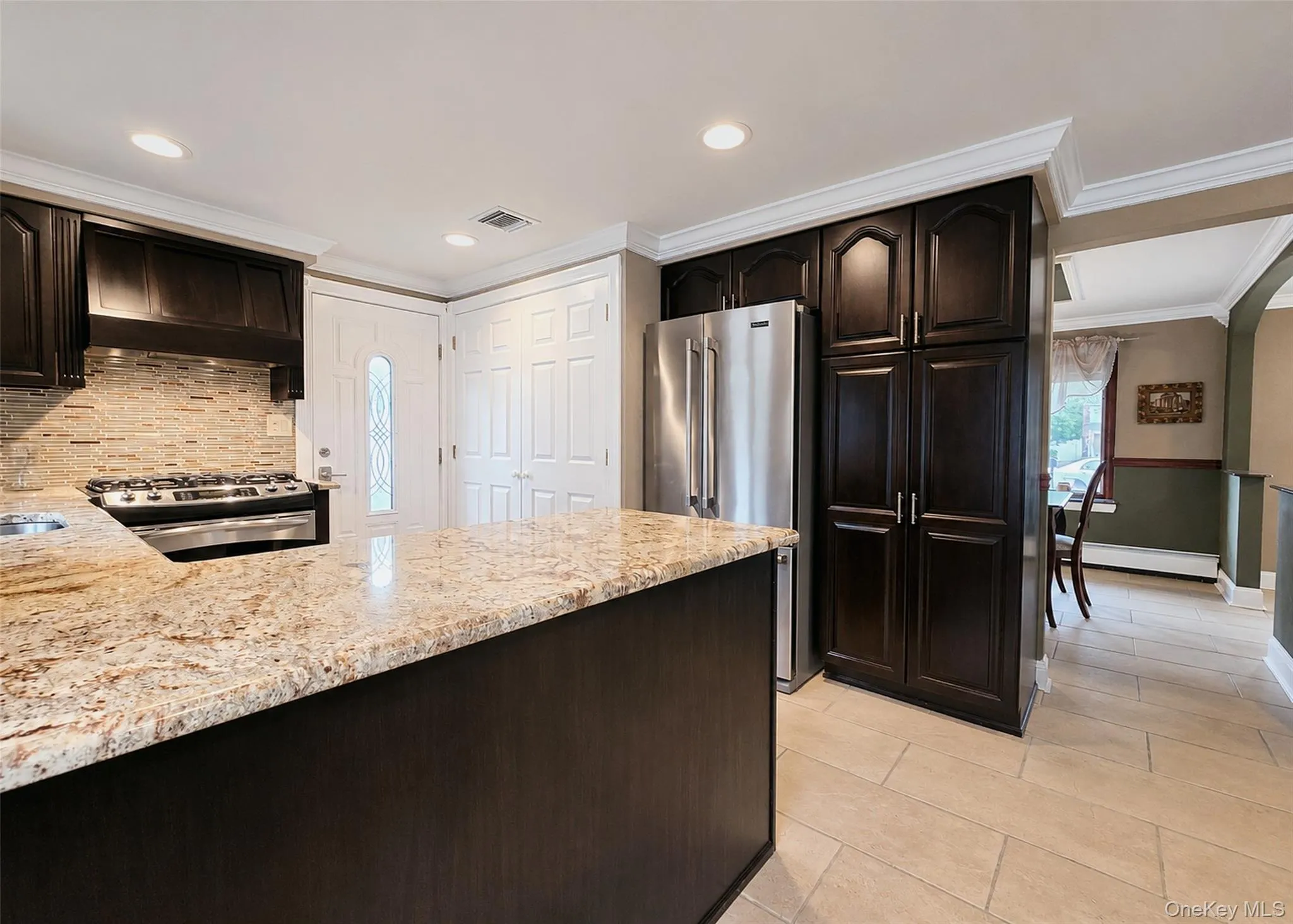 2 Sussex Lane, Brookhaven, NY, 4 Bedrooms Bedrooms, 7 Rooms Rooms,2 BathroomsBathrooms,Residential,For Rent,Sussex,0,1008418 2 Sussex Lane, Brookhaven, NY, 4 Bedrooms Bedrooms, 7 Rooms Rooms,2 BathroomsBathrooms,Residential,For Rent,Sussex,0,1008418