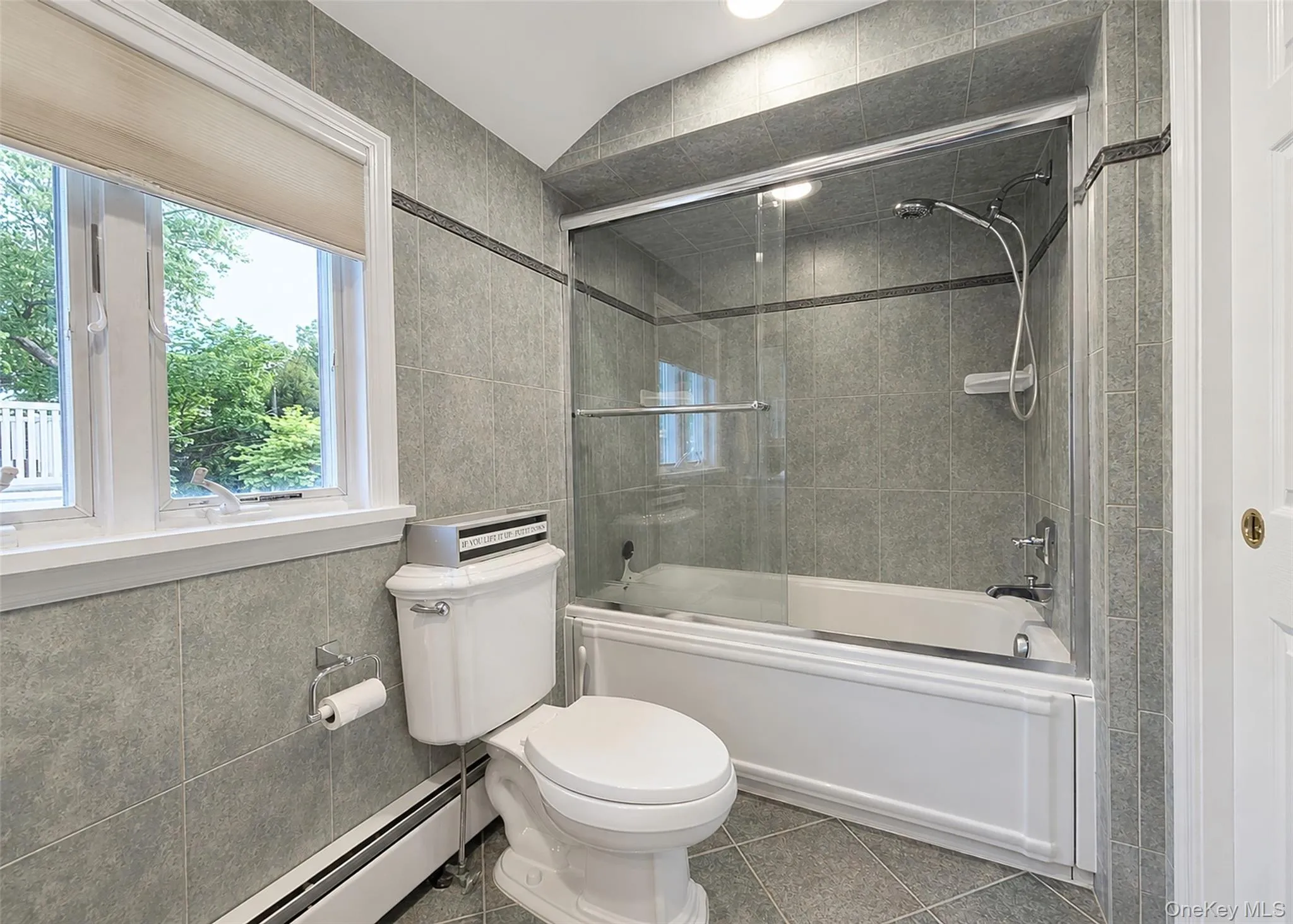 2 Sussex Lane, Brookhaven, NY, 4 Bedrooms Bedrooms, 7 Rooms Rooms,2 BathroomsBathrooms,Residential,For Rent,Sussex,0,1008418 2 Sussex Lane, Brookhaven, NY, 4 Bedrooms Bedrooms, 7 Rooms Rooms,2 BathroomsBathrooms,Residential,For Rent,Sussex,0,1008418
