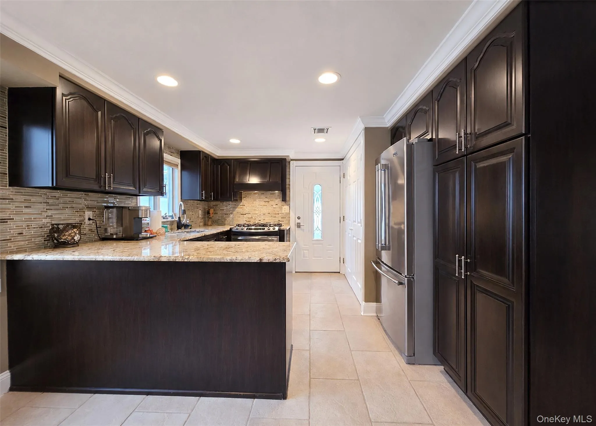 2 Sussex Lane, Brookhaven, NY, 4 Bedrooms Bedrooms, 7 Rooms Rooms,2 BathroomsBathrooms,Residential,For Rent,Sussex,0,1008418 2 Sussex Lane, Brookhaven, NY, 4 Bedrooms Bedrooms, 7 Rooms Rooms,2 BathroomsBathrooms,Residential,For Rent,Sussex,0,1008418