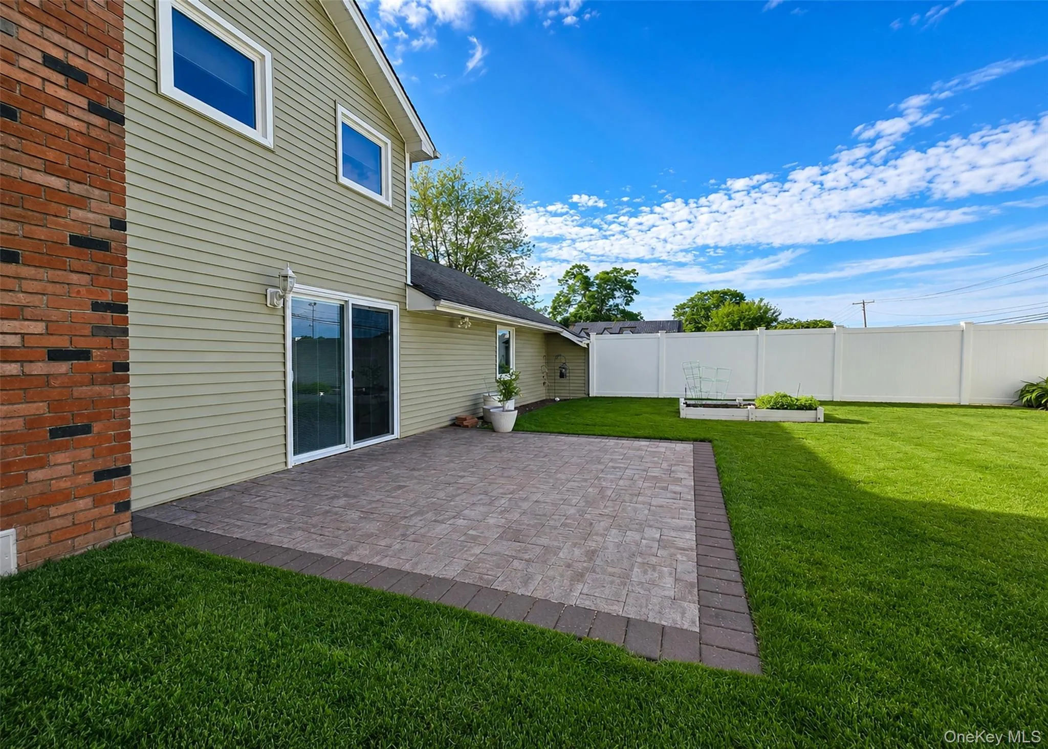 2 Sussex Lane, Brookhaven, NY, 4 Bedrooms Bedrooms, 7 Rooms Rooms,2 BathroomsBathrooms,Residential,For Rent,Sussex,0,1008418 2 Sussex Lane, Brookhaven, NY, 4 Bedrooms Bedrooms, 7 Rooms Rooms,2 BathroomsBathrooms,Residential,For Rent,Sussex,0,1008418