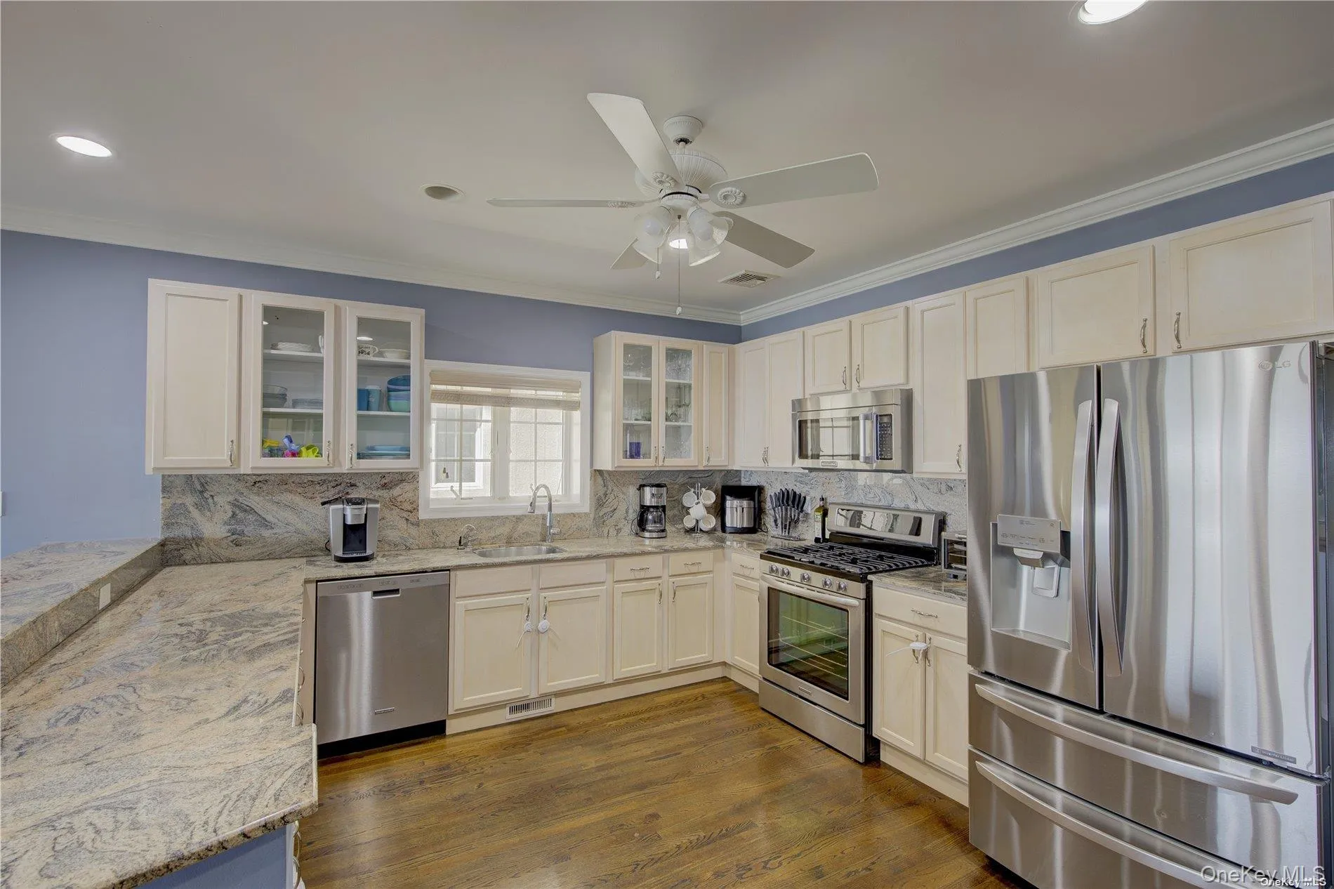 1051 Oceanfront, Long Beach, NY, 3 Bedrooms Bedrooms, 6 Rooms Rooms,2 BathroomsBathrooms,Residential Lease,For Rent,Oceanfront,0,1008421 1051 Oceanfront, Long Beach, NY, 3 Bedrooms Bedrooms, 6 Rooms Rooms,2 BathroomsBathrooms,Residential Lease,For Rent,Oceanfront,0,1008421