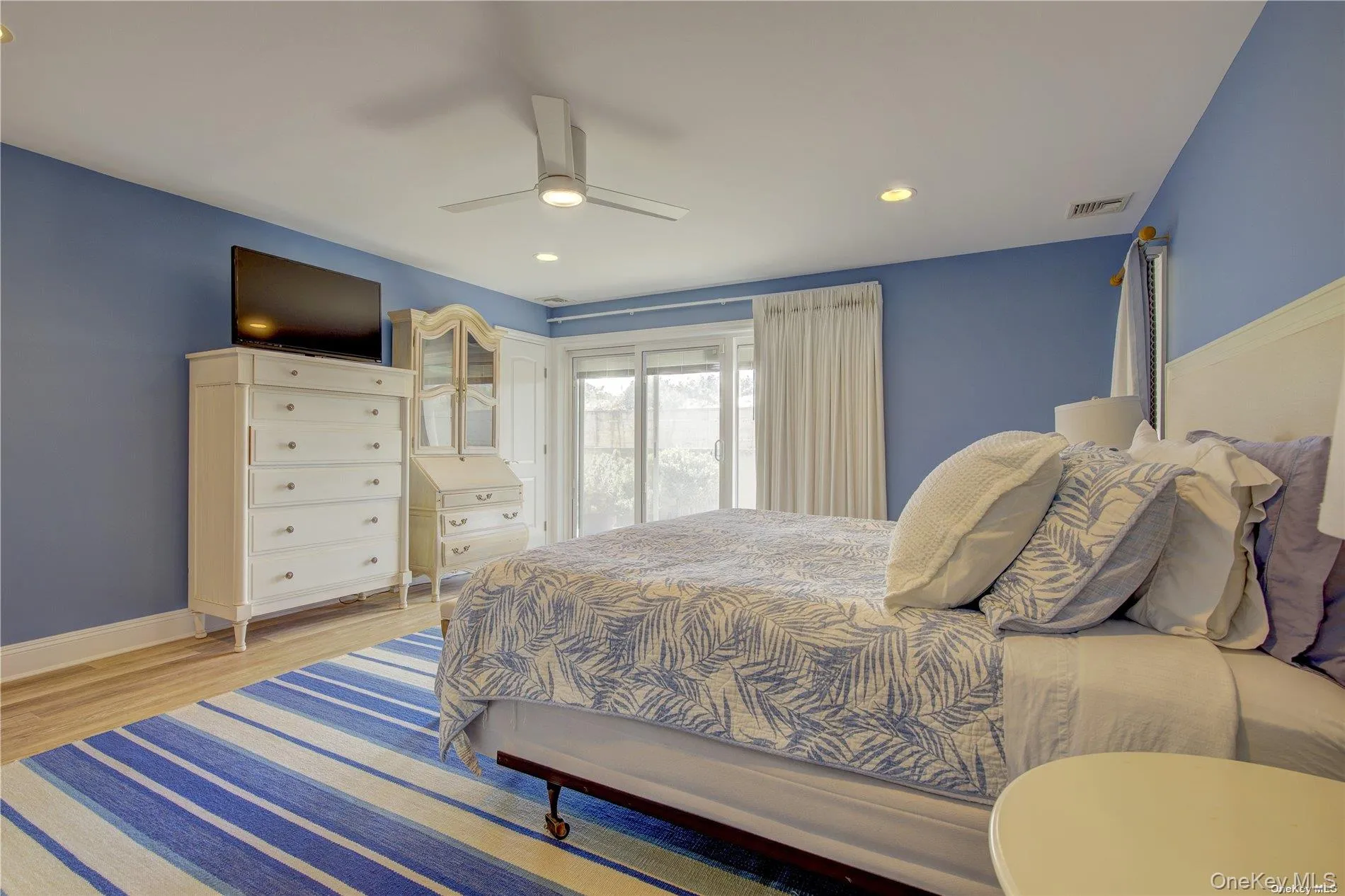1051 Oceanfront, Long Beach, NY, 3 Bedrooms Bedrooms, 6 Rooms Rooms,2 BathroomsBathrooms,Residential Lease,For Rent,Oceanfront,0,1008421 1051 Oceanfront, Long Beach, NY, 3 Bedrooms Bedrooms, 6 Rooms Rooms,2 BathroomsBathrooms,Residential Lease,For Rent,Oceanfront,0,1008421
