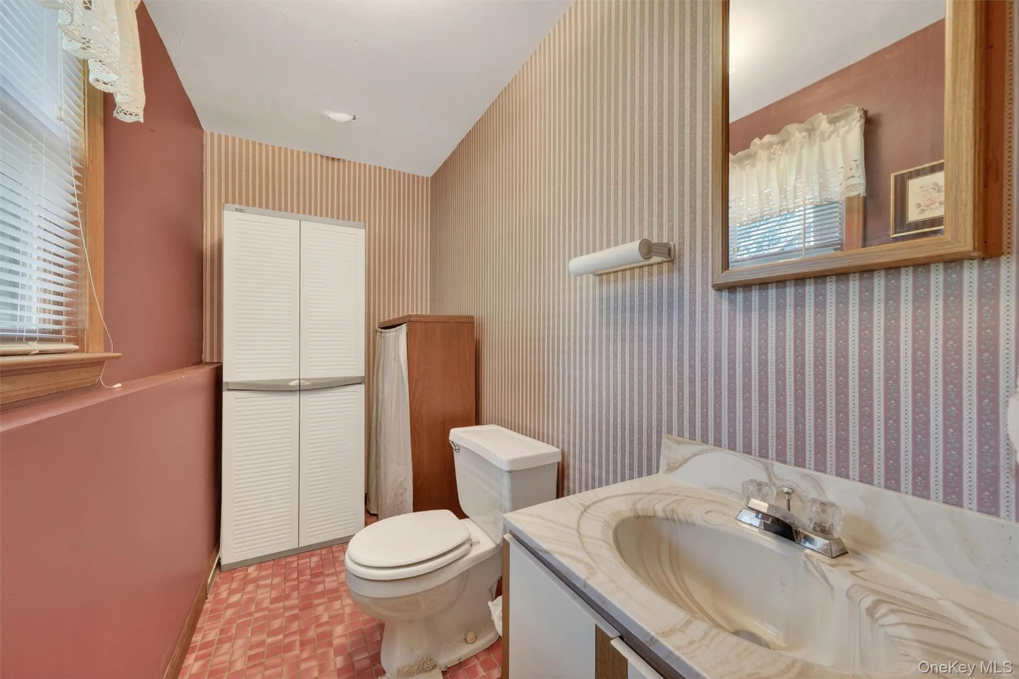 22 Beverly Drive, Warwick (town), NY, 3 Bedrooms Bedrooms, 7 Rooms Rooms,2 BathroomsBathrooms,Residential,For Rent,Beverly,0,1008422 22 Beverly Drive, Warwick (town), NY, 3 Bedrooms Bedrooms, 7 Rooms Rooms,2 BathroomsBathrooms,Residential,For Rent,Beverly,0,1008422