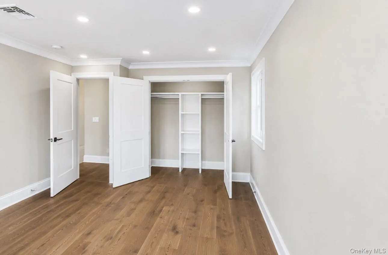 118 Cherry Street, Oyster Bay, NY, 5 Bedrooms Bedrooms, 12 Rooms Rooms,5 BathroomsBathrooms,Residential,For Rent,Cherry,0,KEY1008430 118 Cherry Street, Oyster Bay, NY, 5 Bedrooms Bedrooms, 12 Rooms Rooms,5 BathroomsBathrooms,Residential,For Rent,Cherry,0,KEY1008430