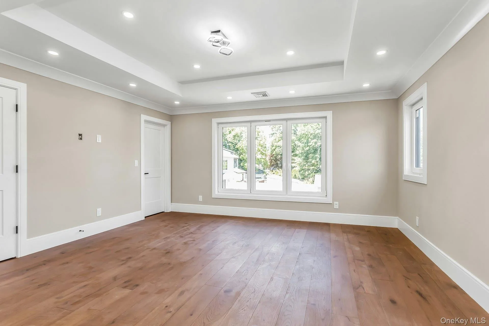 118 Cherry Street, Oyster Bay, NY, 5 Bedrooms Bedrooms, 12 Rooms Rooms,5 BathroomsBathrooms,Residential,For Rent,Cherry,0,KEY1008430 118 Cherry Street, Oyster Bay, NY, 5 Bedrooms Bedrooms, 12 Rooms Rooms,5 BathroomsBathrooms,Residential,For Rent,Cherry,0,KEY1008430