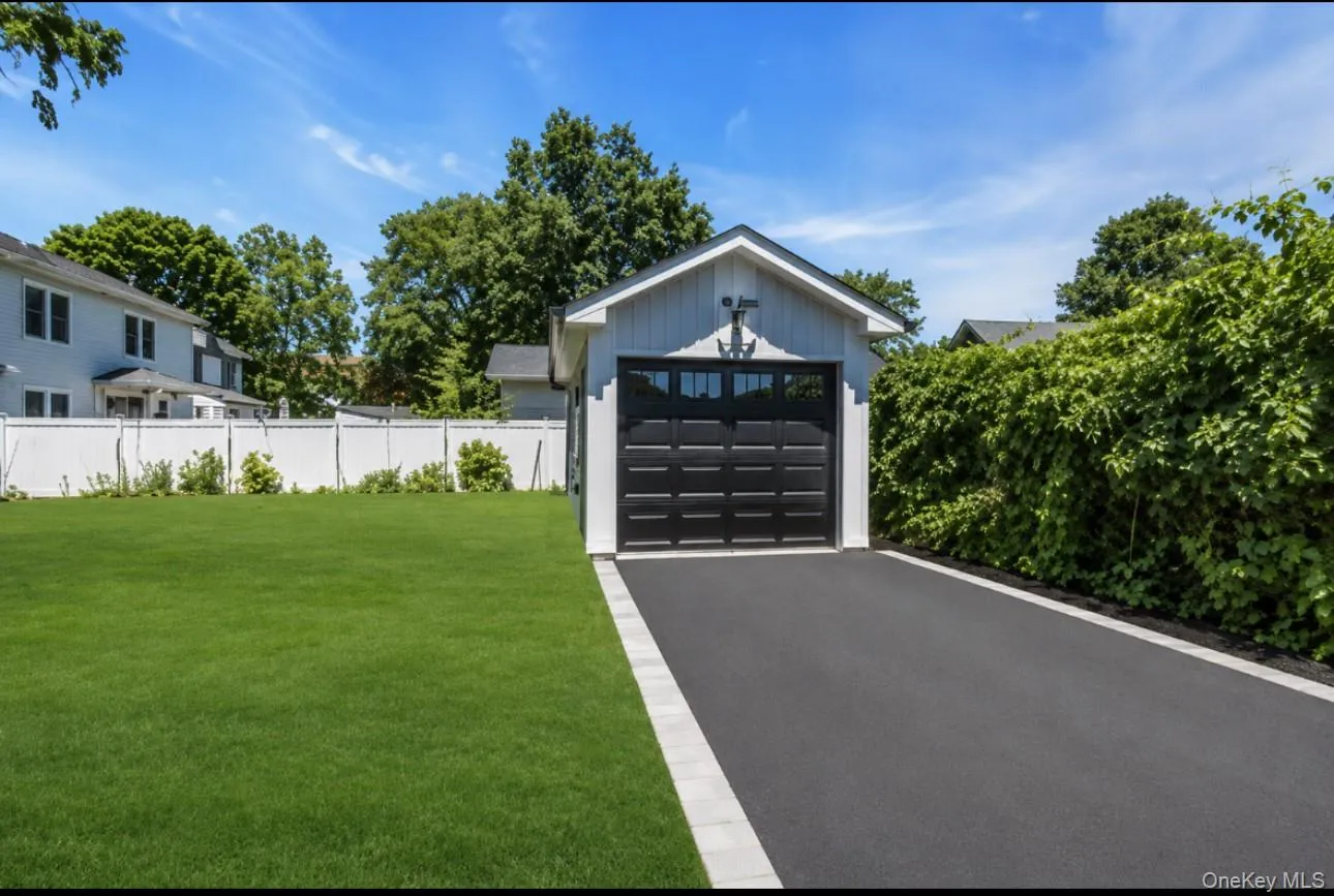 118 Cherry Street, Oyster Bay, NY, 5 Bedrooms Bedrooms, 12 Rooms Rooms,5 BathroomsBathrooms,Residential,For Rent,Cherry,0,KEY1008430 118 Cherry Street, Oyster Bay, NY, 5 Bedrooms Bedrooms, 12 Rooms Rooms,5 BathroomsBathrooms,Residential,For Rent,Cherry,0,KEY1008430