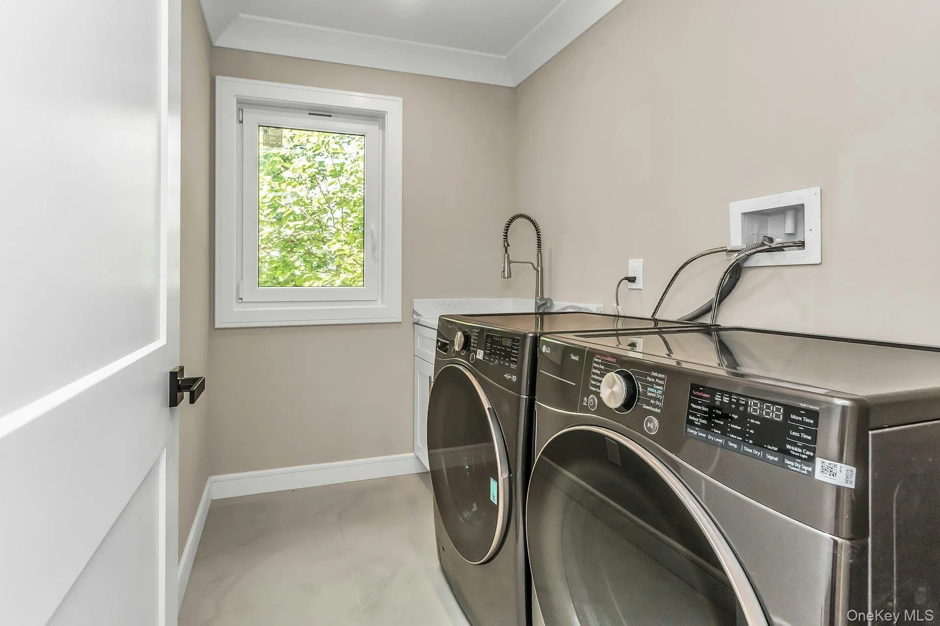 118 Cherry Street, Oyster Bay, NY, 5 Bedrooms Bedrooms, 12 Rooms Rooms,5 BathroomsBathrooms,Residential,For Rent,Cherry,0,1008430 118 Cherry Street, Oyster Bay, NY, 5 Bedrooms Bedrooms, 12 Rooms Rooms,5 BathroomsBathrooms,Residential,For Rent,Cherry,0,1008430