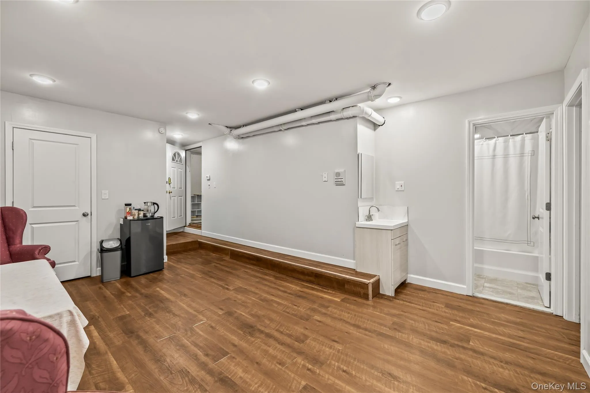 1206 Parkview Drive, Ramapo, NY, 5 Bedrooms Bedrooms, 12 Rooms Rooms,3 BathroomsBathrooms,Residential,For Rent,Parkview,0,1008432 1206 Parkview Drive, Ramapo, NY, 5 Bedrooms Bedrooms, 12 Rooms Rooms,3 BathroomsBathrooms,Residential,For Rent,Parkview,0,1008432