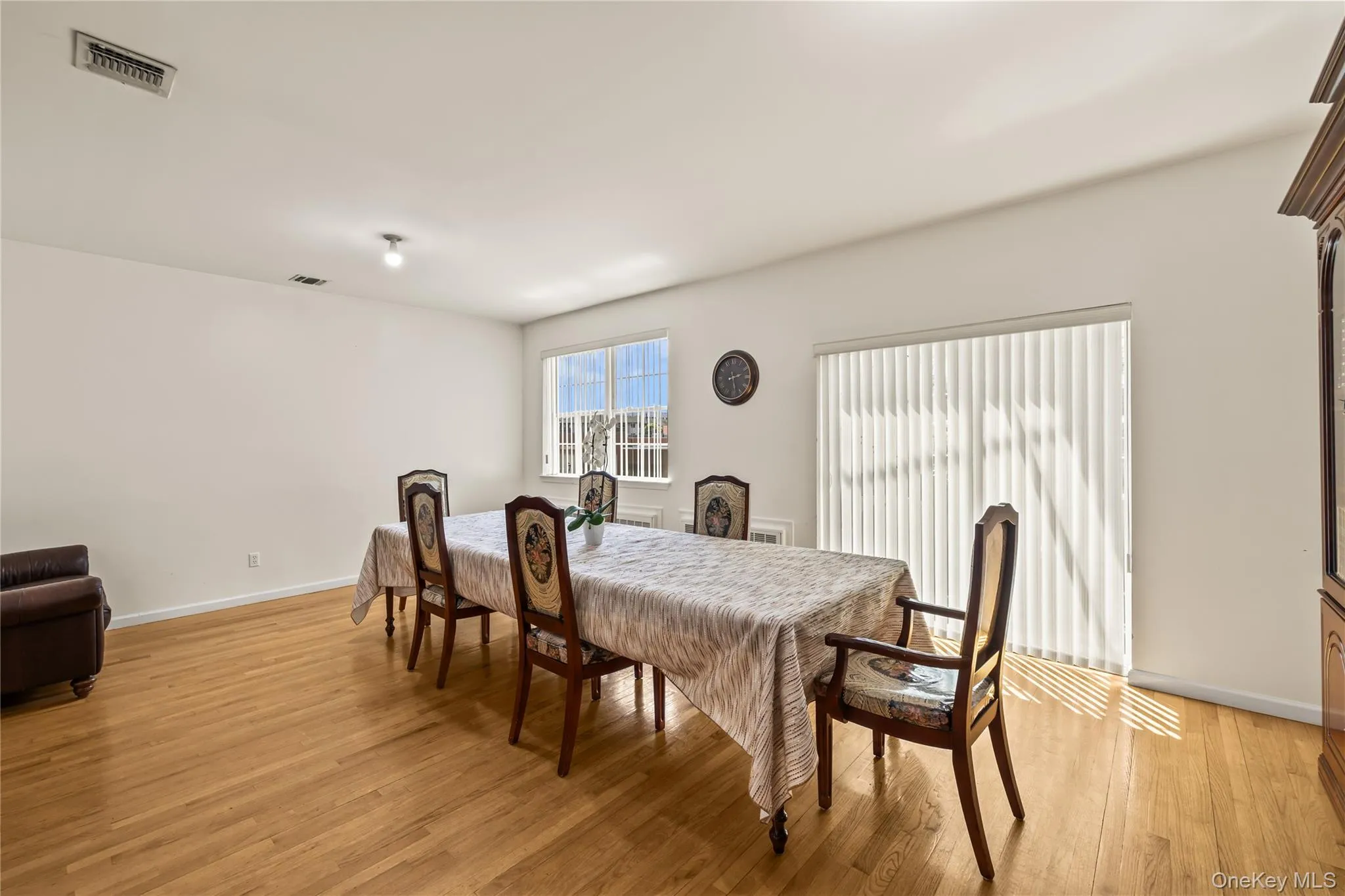 1206 Parkview Drive, Ramapo, NY, 5 Bedrooms Bedrooms, 12 Rooms Rooms,3 BathroomsBathrooms,Residential,For Rent,Parkview,0,1008432 1206 Parkview Drive, Ramapo, NY, 5 Bedrooms Bedrooms, 12 Rooms Rooms,3 BathroomsBathrooms,Residential,For Rent,Parkview,0,1008432