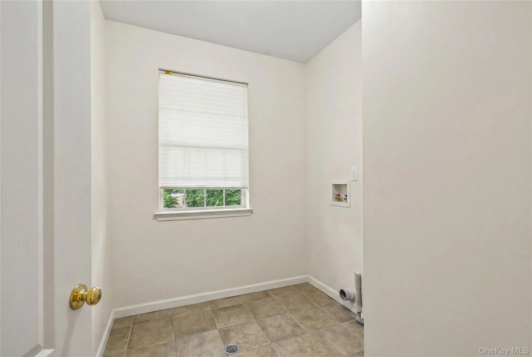 1206 Parkview Drive, Ramapo, NY, 5 Bedrooms Bedrooms, 12 Rooms Rooms,3 BathroomsBathrooms,Residential,For Rent,Parkview,0,1008432 1206 Parkview Drive, Ramapo, NY, 5 Bedrooms Bedrooms, 12 Rooms Rooms,3 BathroomsBathrooms,Residential,For Rent,Parkview,0,1008432