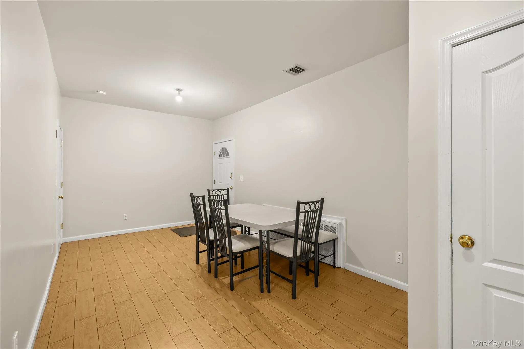 1206 Parkview Drive, Ramapo, NY, 5 Bedrooms Bedrooms, 12 Rooms Rooms,3 BathroomsBathrooms,Residential,For Rent,Parkview,0,1008432 1206 Parkview Drive, Ramapo, NY, 5 Bedrooms Bedrooms, 12 Rooms Rooms,3 BathroomsBathrooms,Residential,For Rent,Parkview,0,1008432