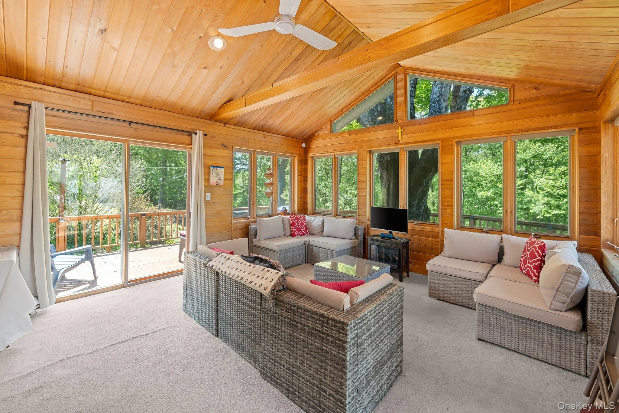 2463 Pine Grove Court, Yorktown, NY, 3 Bedrooms Bedrooms, 7 Rooms Rooms,1 BathroomBathrooms,Residential,For Rent,Pine Grove,0,1008437 2463 Pine Grove Court, Yorktown, NY, 3 Bedrooms Bedrooms, 7 Rooms Rooms,1 BathroomBathrooms,Residential,For Rent,Pine Grove,0,1008437