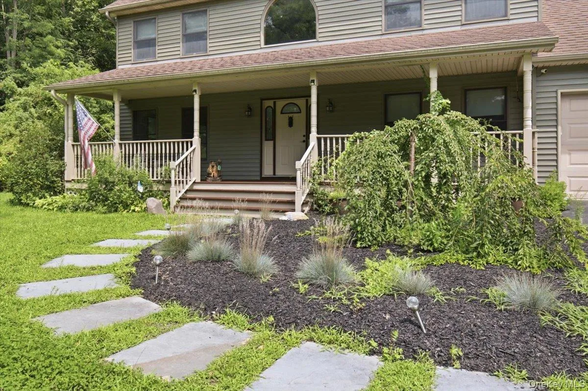 182 Red Rock Road, Cairo, NY, 4 Bedrooms Bedrooms, 7 Rooms Rooms,2 BathroomsBathrooms,Residential,For Rent,Red Rock,0,1008439 182 Red Rock Road, Cairo, NY, 4 Bedrooms Bedrooms, 7 Rooms Rooms,2 BathroomsBathrooms,Residential,For Rent,Red Rock,0,1008439