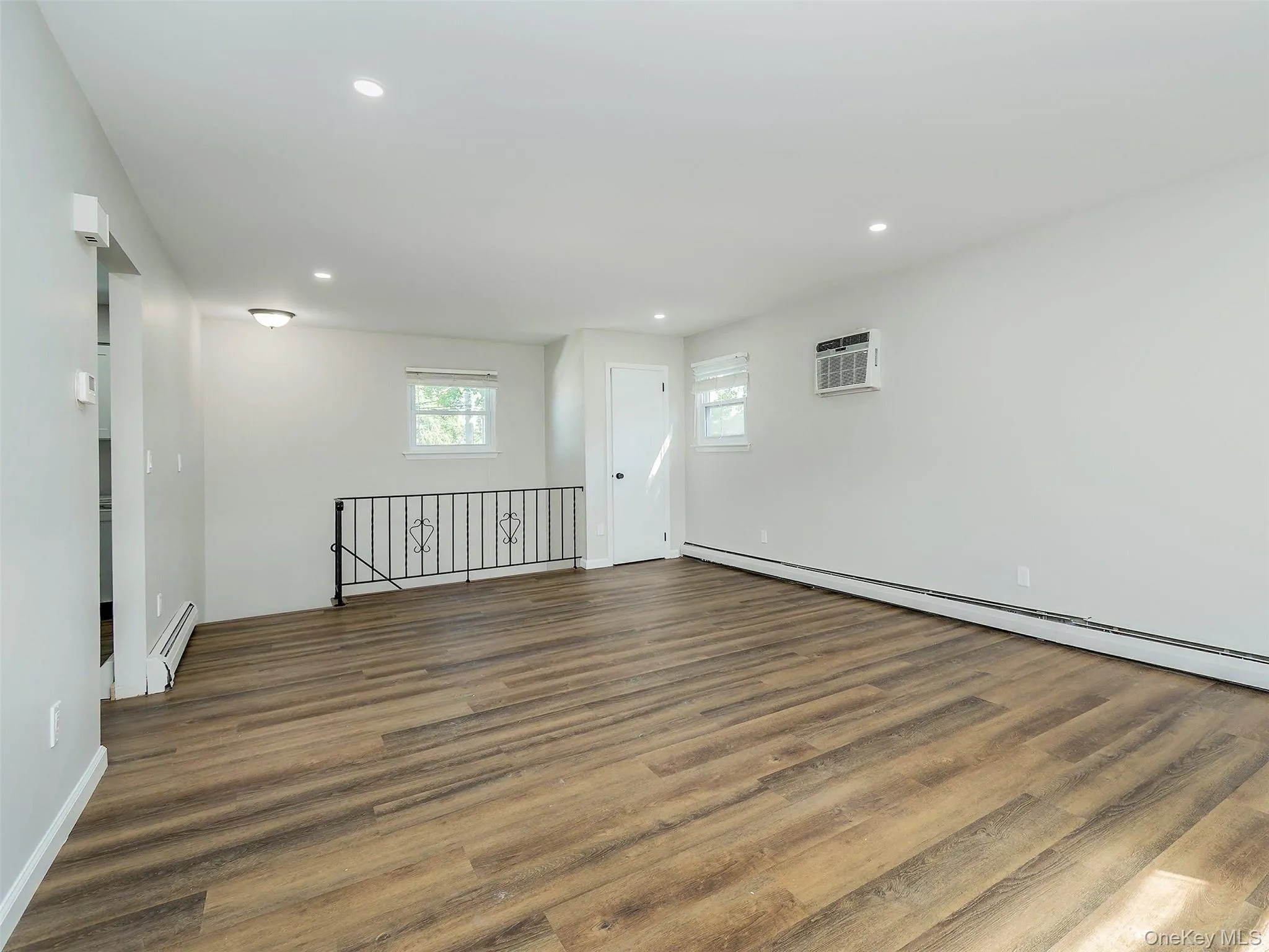 80 Maxwell Avenue, Oyster Bay, NY, 3 Bedrooms Bedrooms, 5 Rooms Rooms,1 BathroomBathrooms,Residential Lease,For Rent,Maxwell,0,1008442 80 Maxwell Avenue, Oyster Bay, NY, 3 Bedrooms Bedrooms, 5 Rooms Rooms,1 BathroomBathrooms,Residential Lease,For Rent,Maxwell,0,1008442