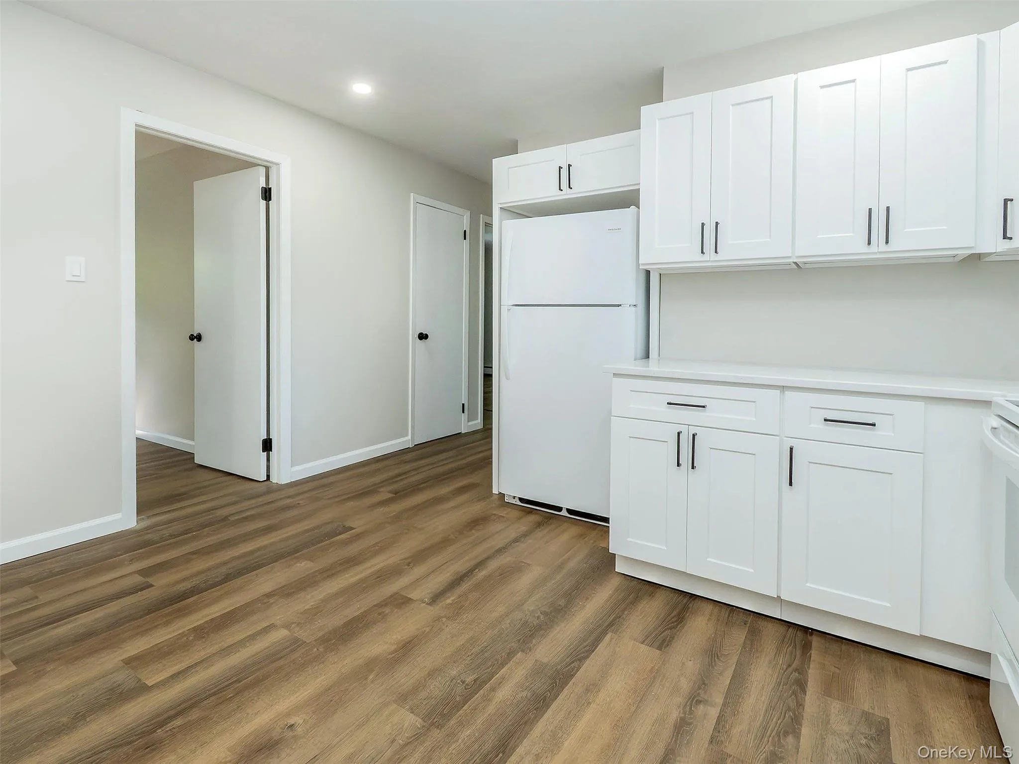 80 Maxwell Avenue, Oyster Bay, NY, 3 Bedrooms Bedrooms, 5 Rooms Rooms,1 BathroomBathrooms,Residential Lease,For Rent,Maxwell,0,1008442 80 Maxwell Avenue, Oyster Bay, NY, 3 Bedrooms Bedrooms, 5 Rooms Rooms,1 BathroomBathrooms,Residential Lease,For Rent,Maxwell,0,1008442