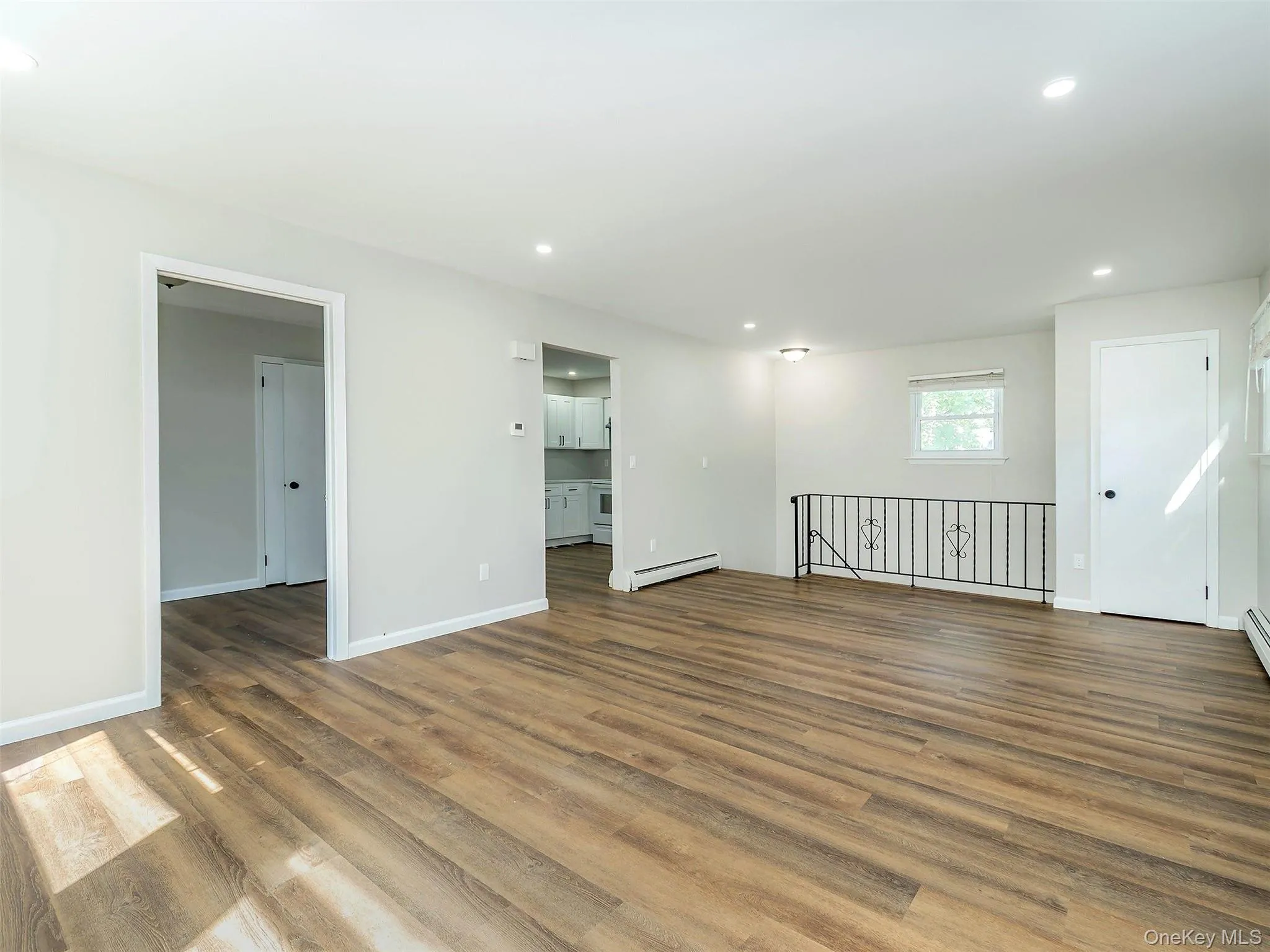 80 Maxwell Avenue, Oyster Bay, NY, 3 Bedrooms Bedrooms, 5 Rooms Rooms,1 BathroomBathrooms,Residential Lease,For Rent,Maxwell,0,1008442 80 Maxwell Avenue, Oyster Bay, NY, 3 Bedrooms Bedrooms, 5 Rooms Rooms,1 BathroomBathrooms,Residential Lease,For Rent,Maxwell,0,1008442