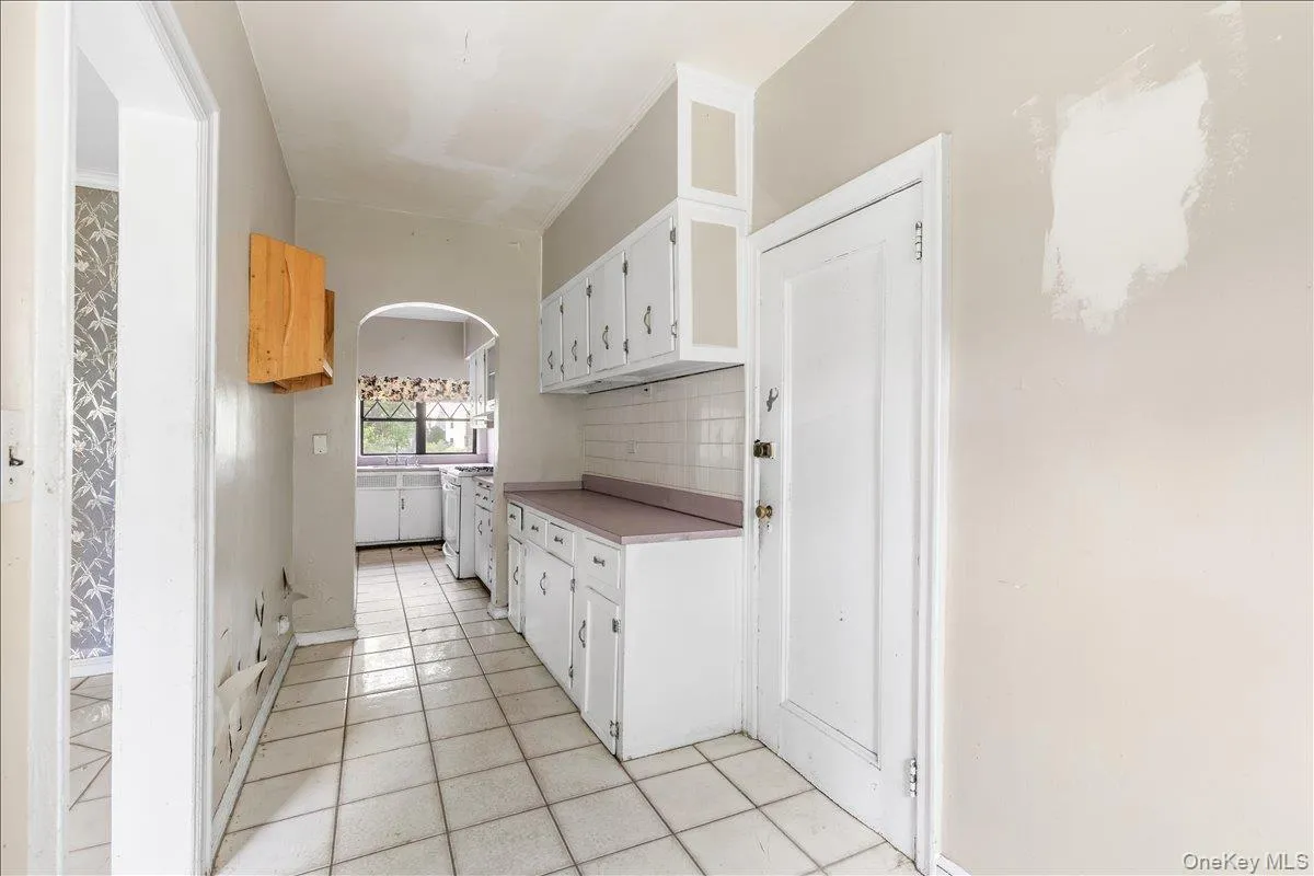 56 Northfield Road, New Rochelle, NY, 4 Bedrooms Bedrooms, 11 Rooms Rooms,3 BathroomsBathrooms,Residential,For Rent,Northfield,0,1008446 56 Northfield Road, New Rochelle, NY, 4 Bedrooms Bedrooms, 11 Rooms Rooms,3 BathroomsBathrooms,Residential,For Rent,Northfield,0,1008446
