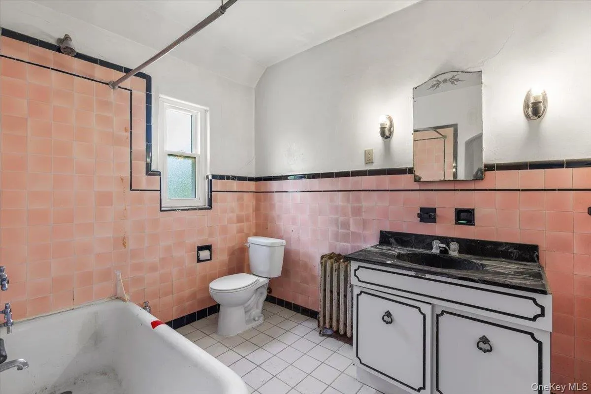 56 Northfield Road, New Rochelle, NY, 4 Bedrooms Bedrooms, 11 Rooms Rooms,3 BathroomsBathrooms,Residential,For Rent,Northfield,0,1008446 56 Northfield Road, New Rochelle, NY, 4 Bedrooms Bedrooms, 11 Rooms Rooms,3 BathroomsBathrooms,Residential,For Rent,Northfield,0,1008446