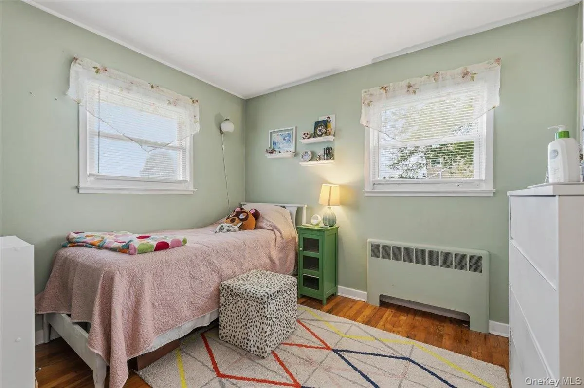 58 Myers Avenue, Oyster Bay, NY, 3 Bedrooms Bedrooms, 6 Rooms Rooms,1 BathroomBathrooms,Residential,For Rent,Myers,0,1008449 58 Myers Avenue, Oyster Bay, NY, 3 Bedrooms Bedrooms, 6 Rooms Rooms,1 BathroomBathrooms,Residential,For Rent,Myers,0,1008449